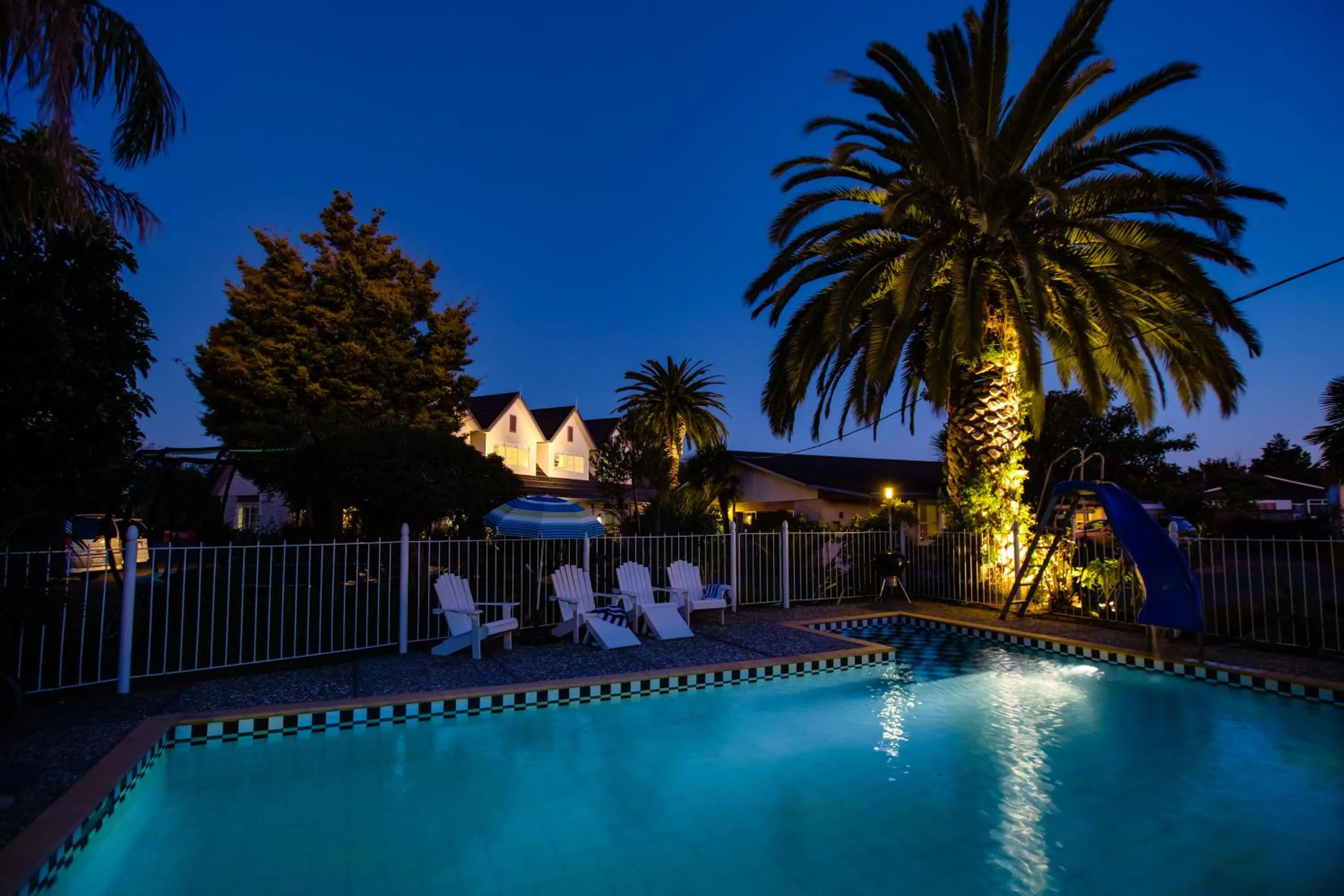 Night in ASURE Colonial Lodge Motel