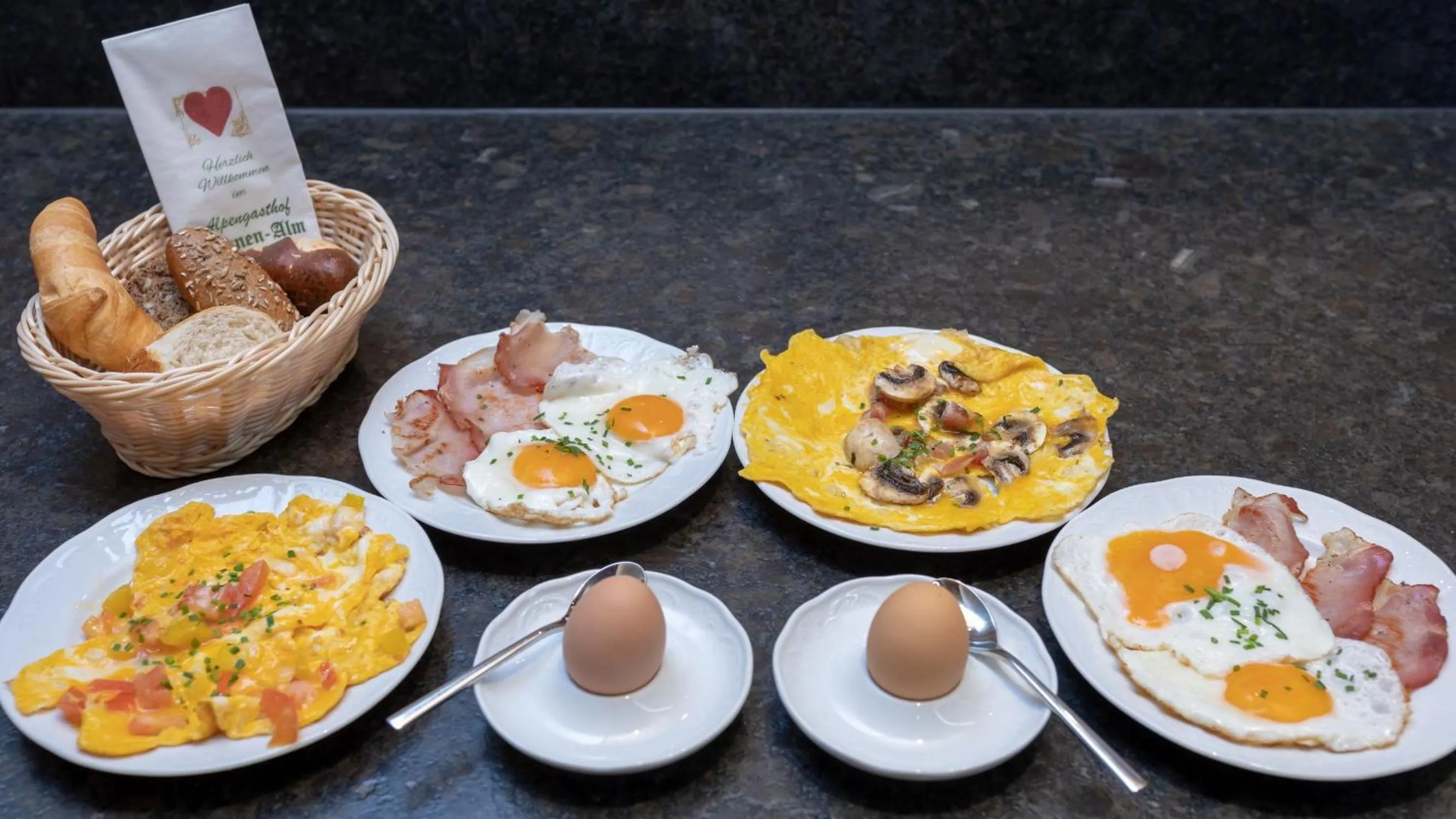 Breakfast in Gasthof Tannen - Alm