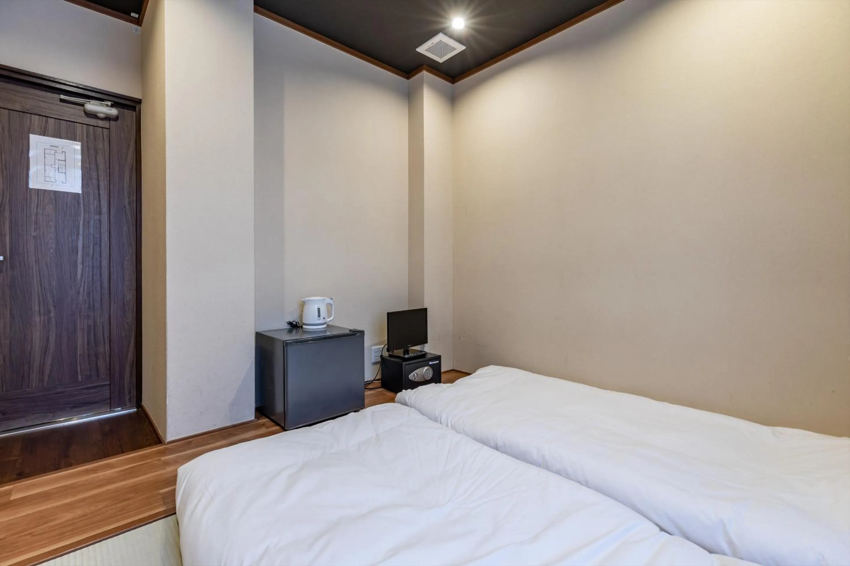 Bed in Seiki Kyoto Station