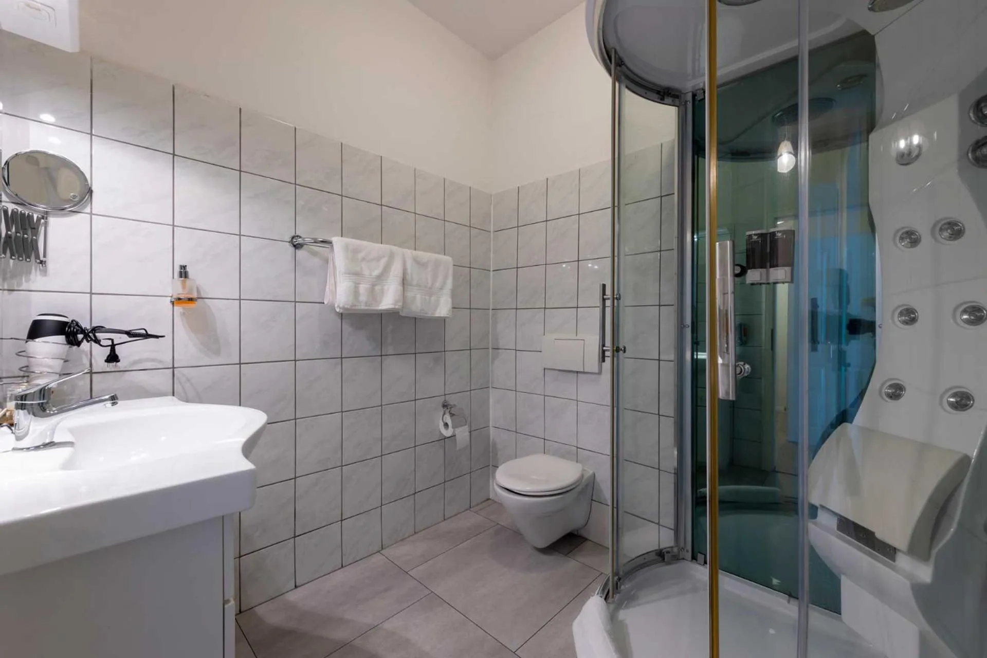 Bathroom in Alte Direktionsvilla Hotel Kupfermühle