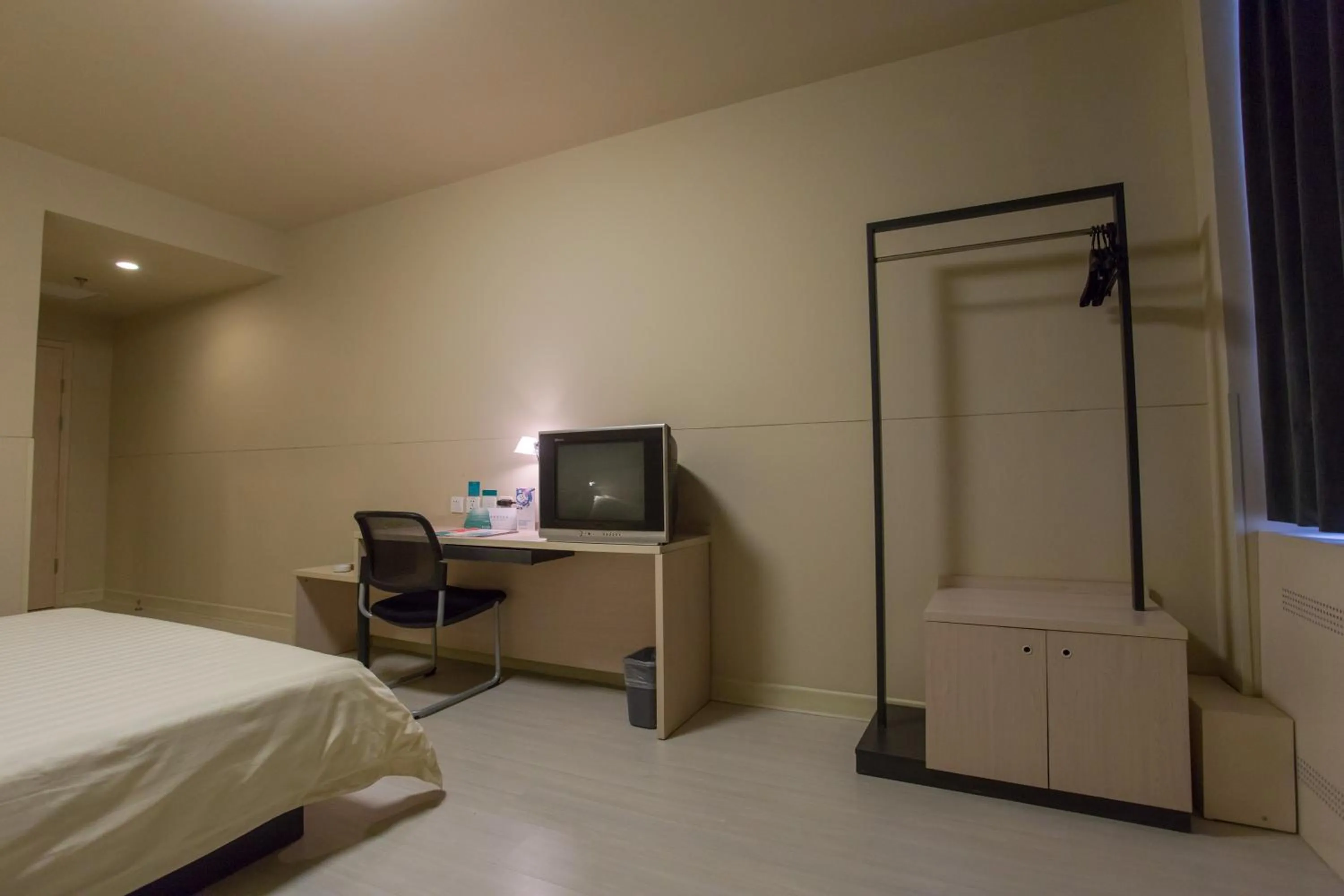 Photo of the whole room in Jinjiang Inn - Beijing Daxing Development Zone