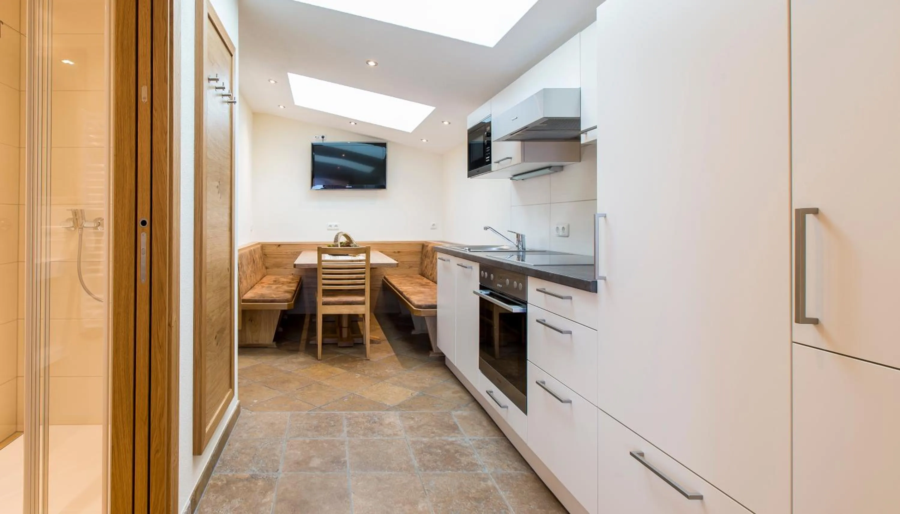 Photo of the whole room in Aparthotel Hohe Brücke