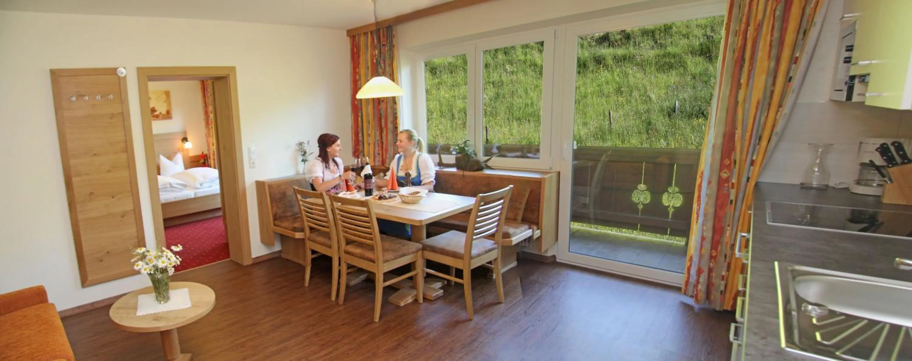 Dining area in Aparthotel Hohe Brücke