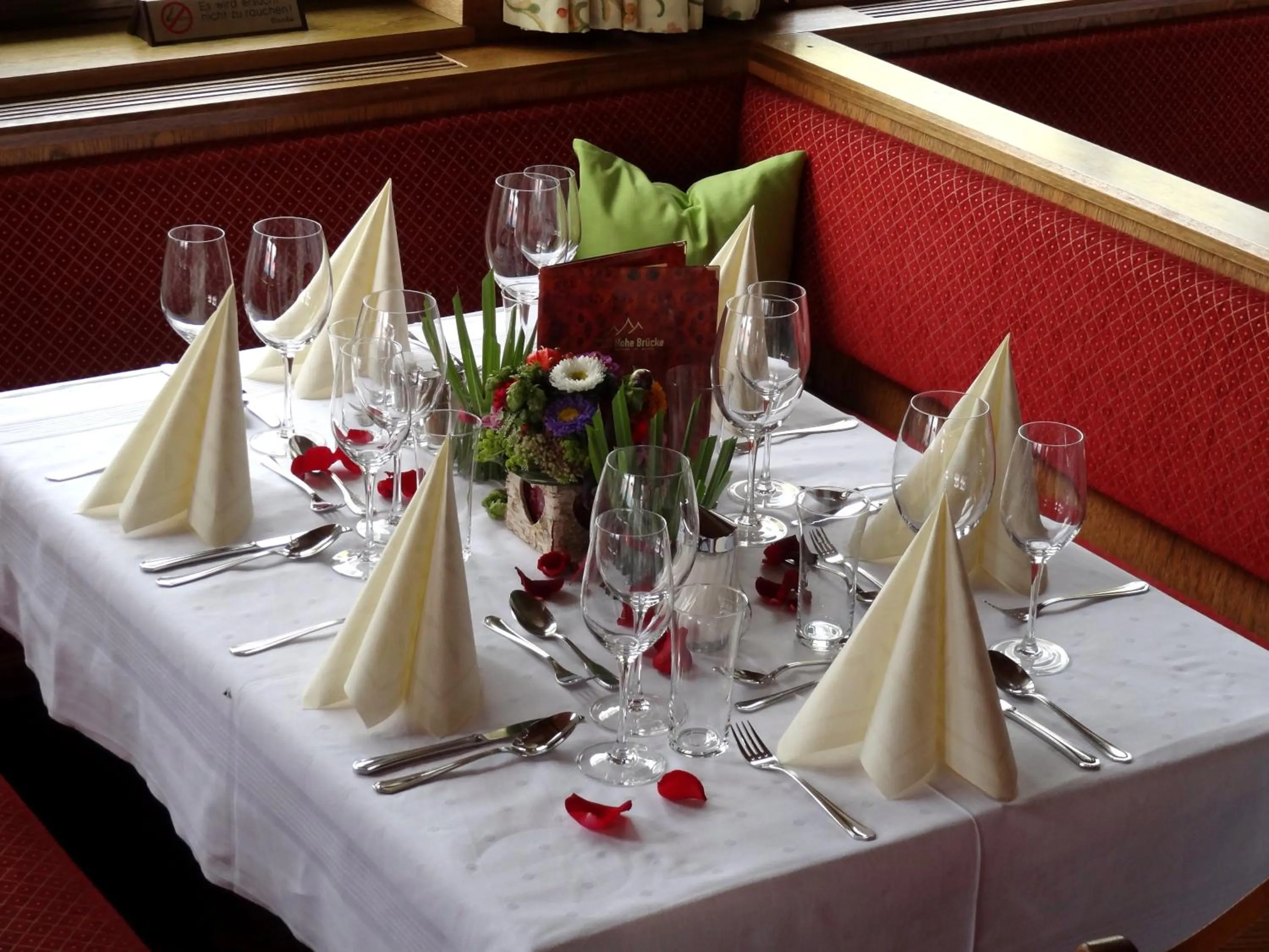 Restaurant/places to eat in Aparthotel Hohe Brücke