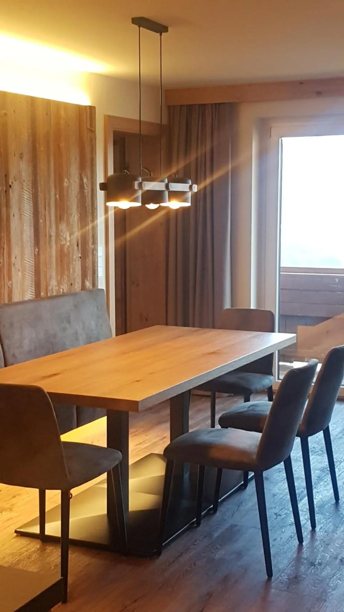 Dining area in Aparthotel Hohe Brücke