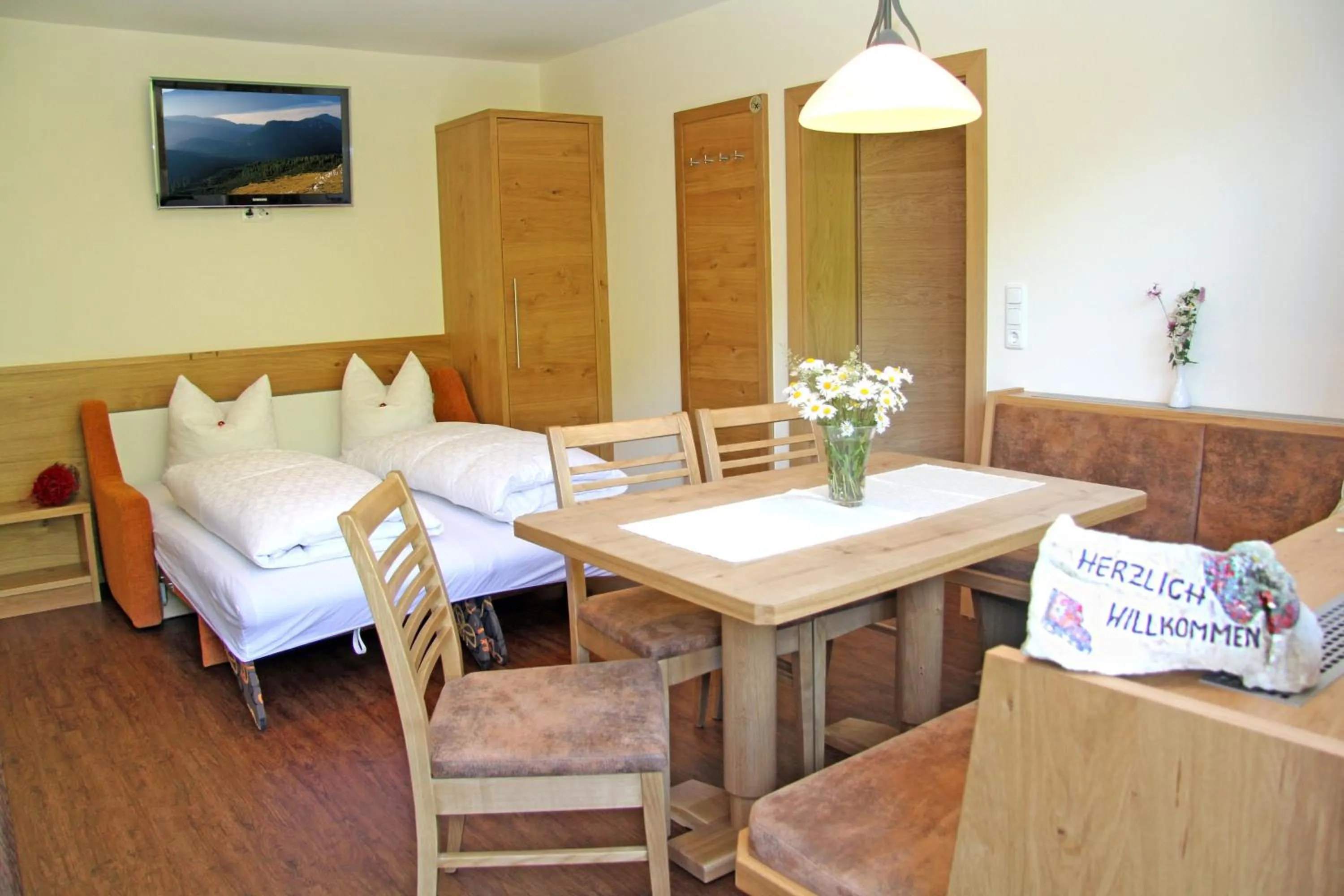 Bed in Aparthotel Hohe Brücke