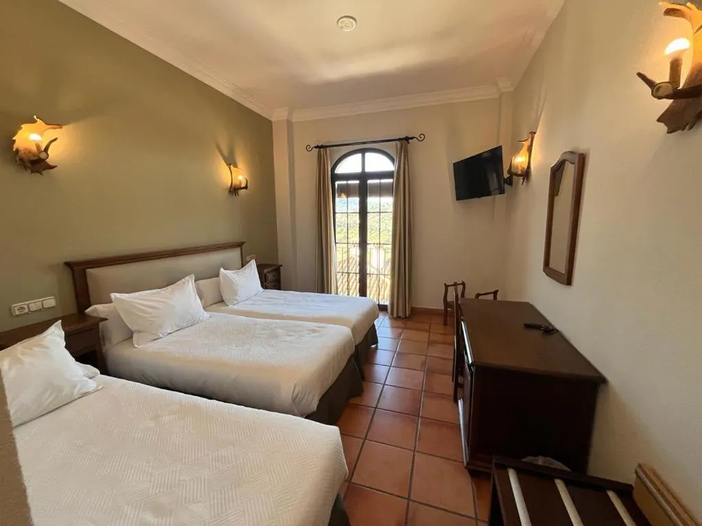 Bed in Hotel Sierra de Ubrique
