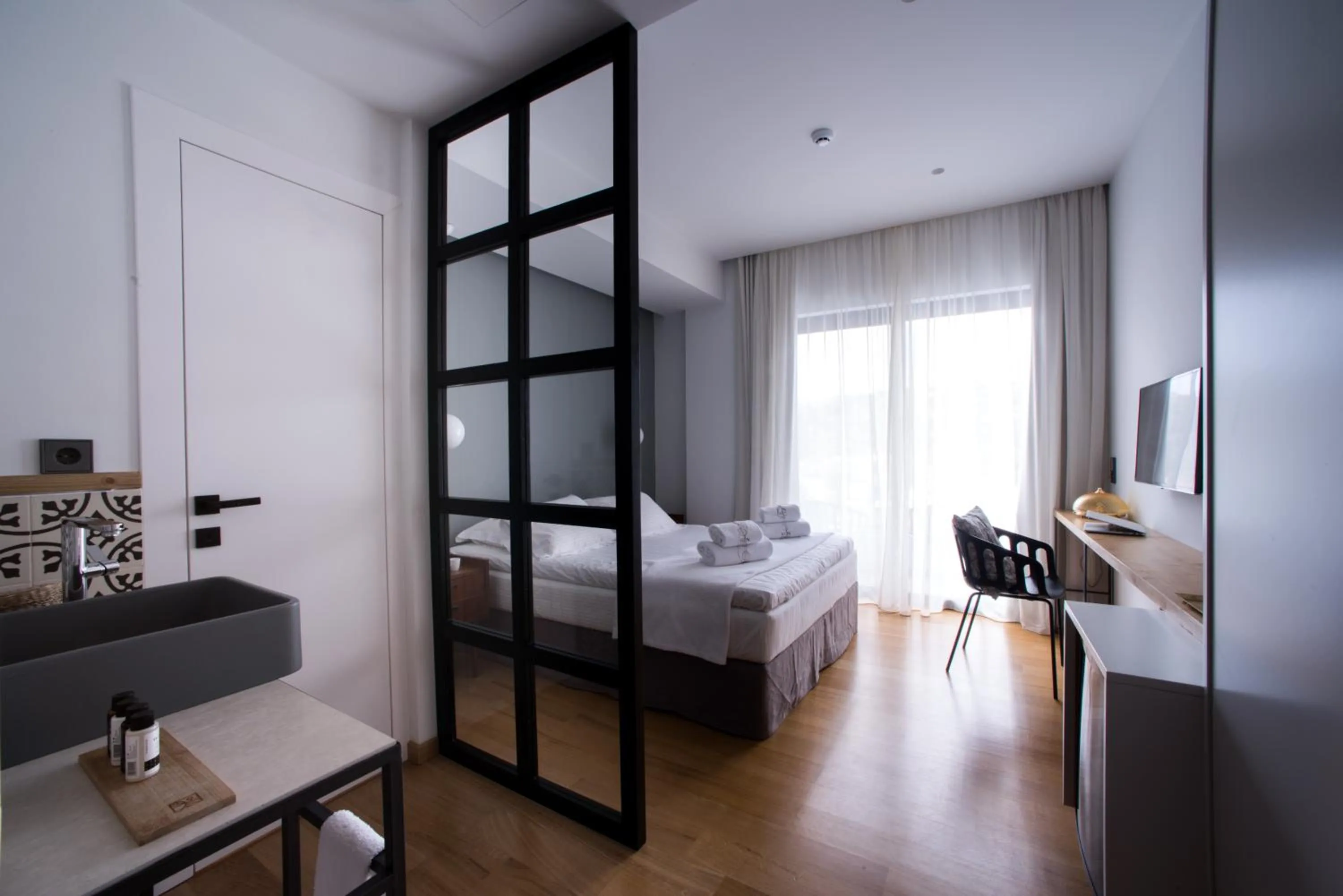 Bathroom, Bed in Sunday Boutique Hotel