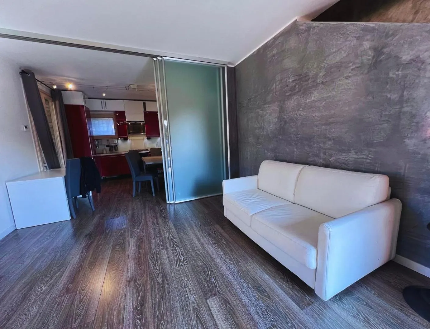 Living room in B2In Suite & Office