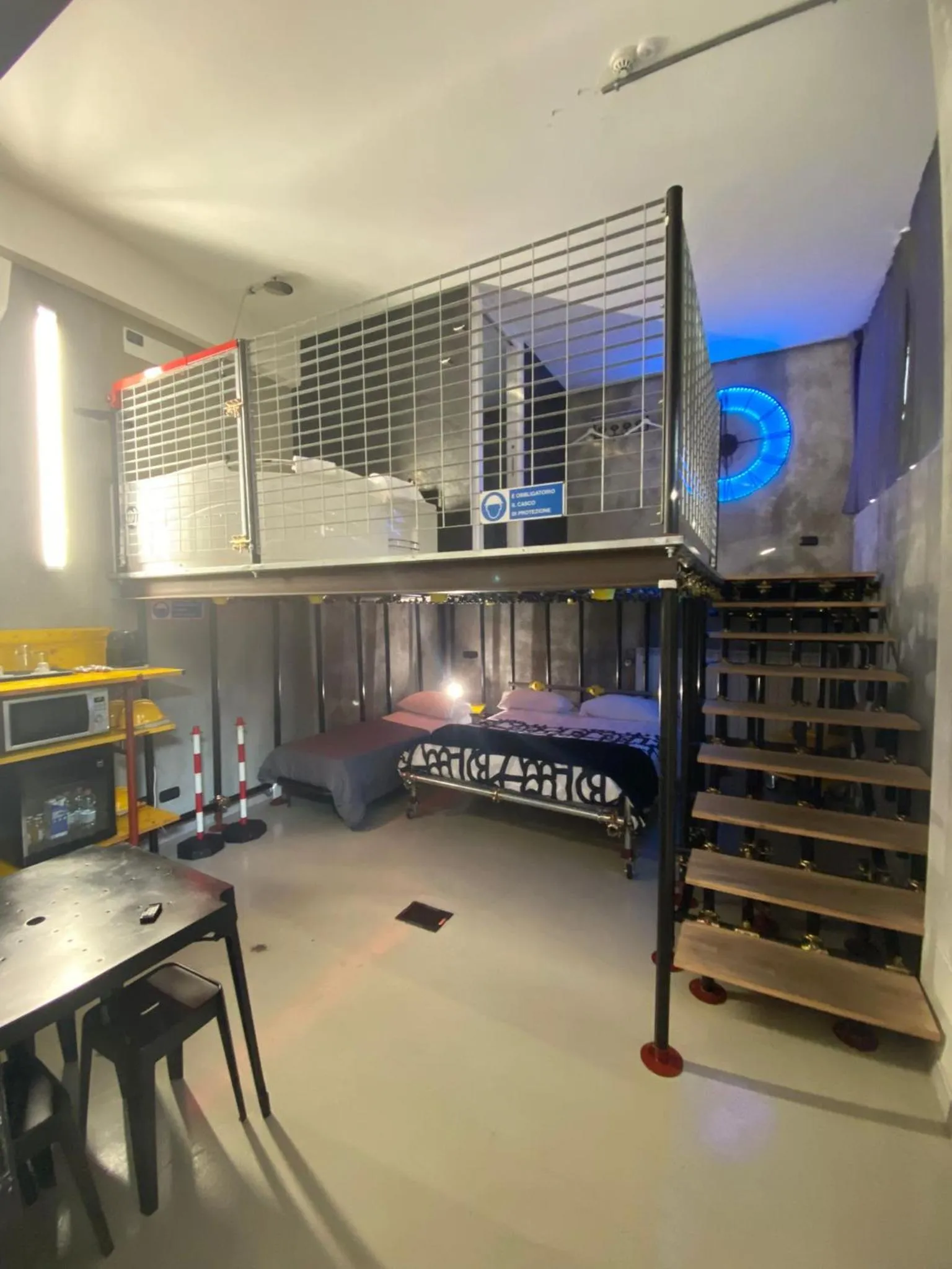 Bed in B2In Suite & Office