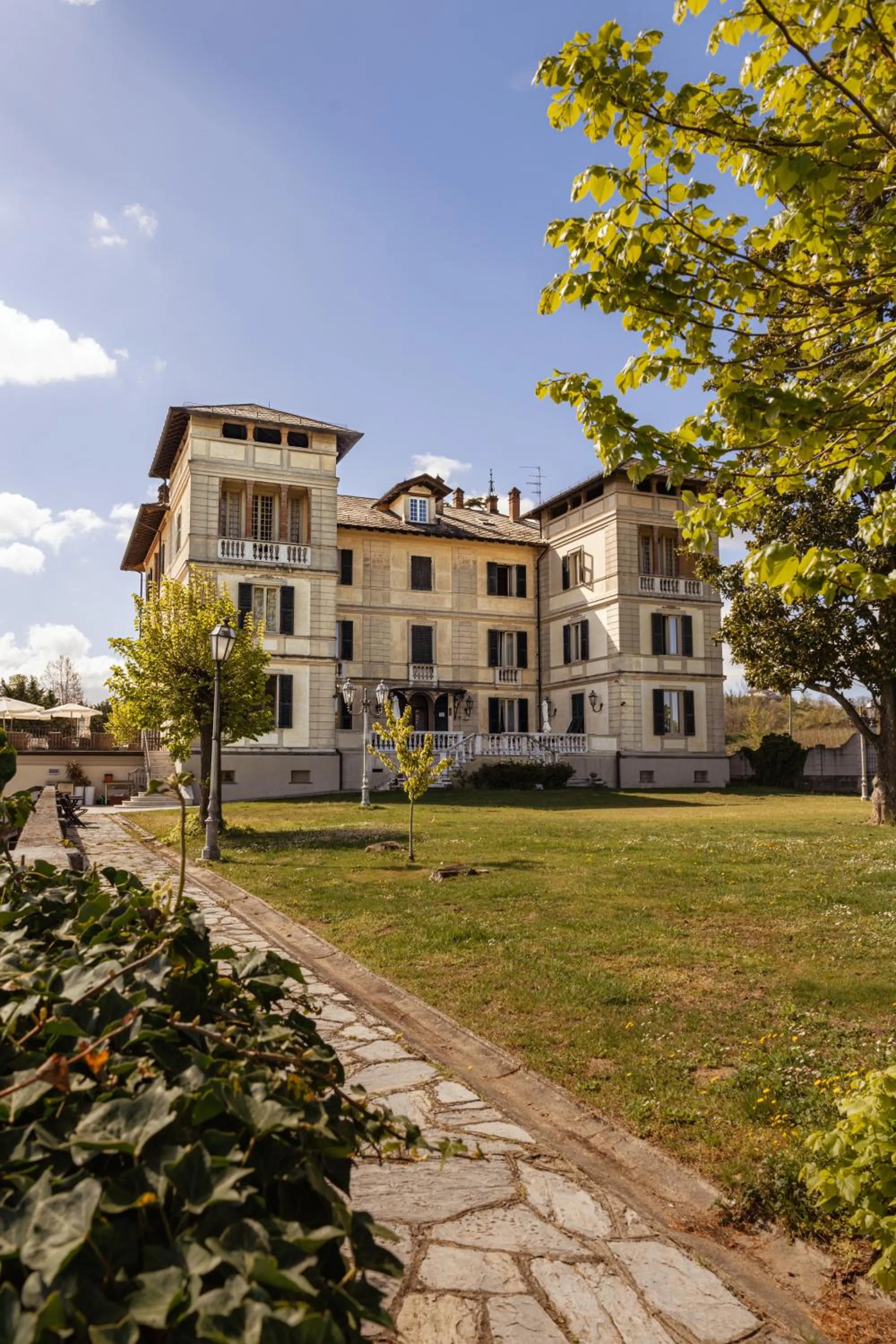 Property building in Hotel Villa La Bollina