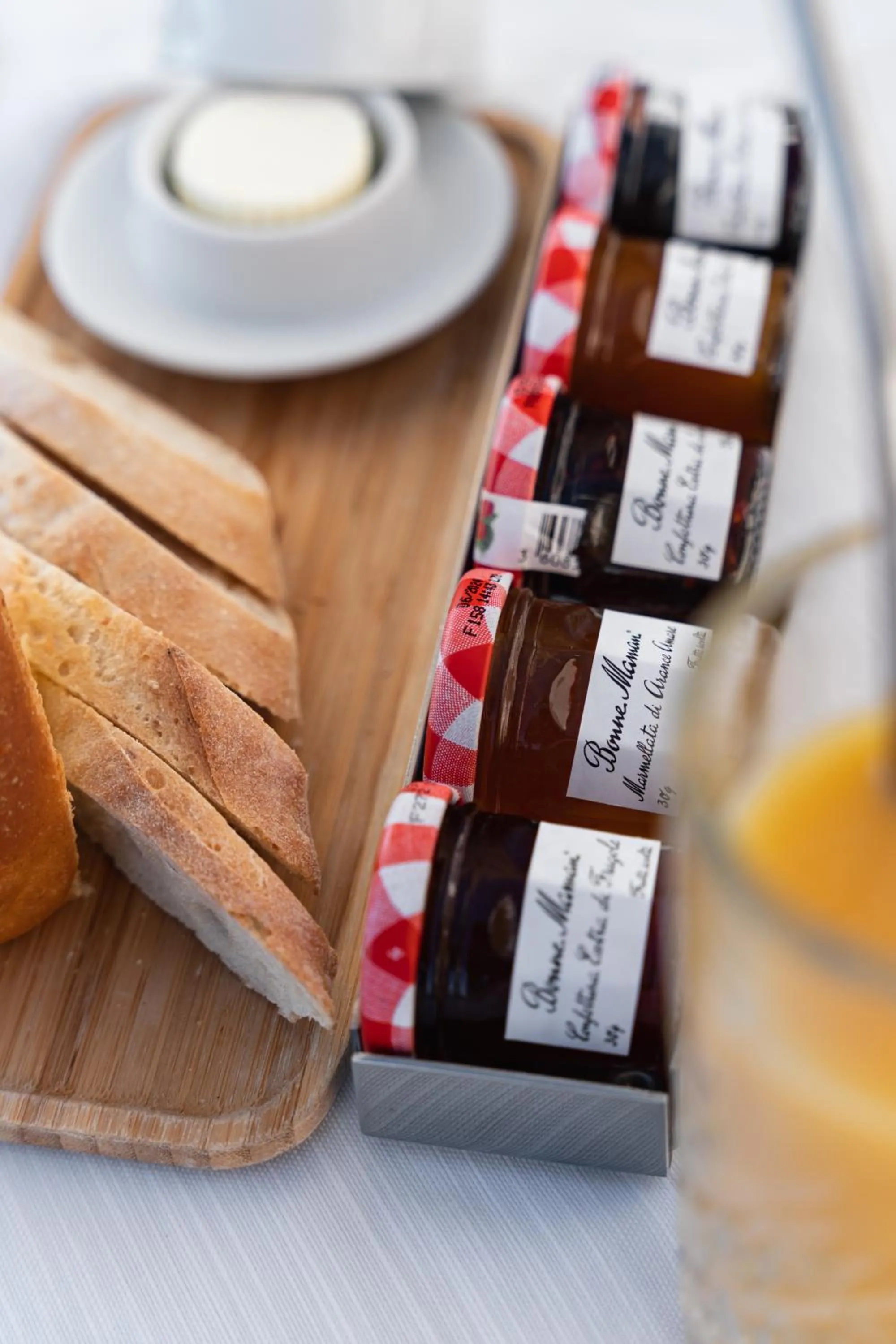 Breakfast in Hotel Villa La Bollina