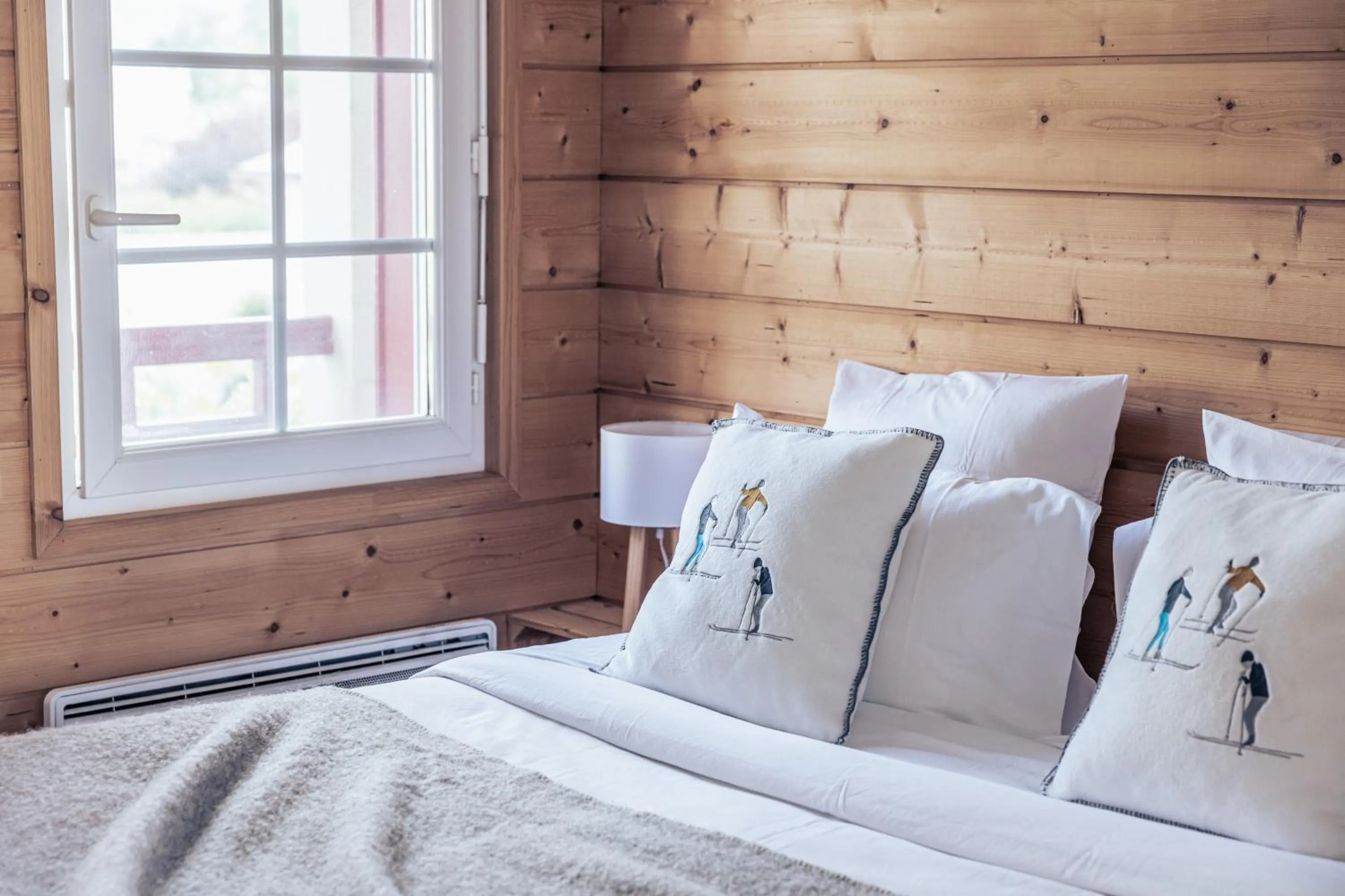 Bed in Appart-Hotel Les Palombieres