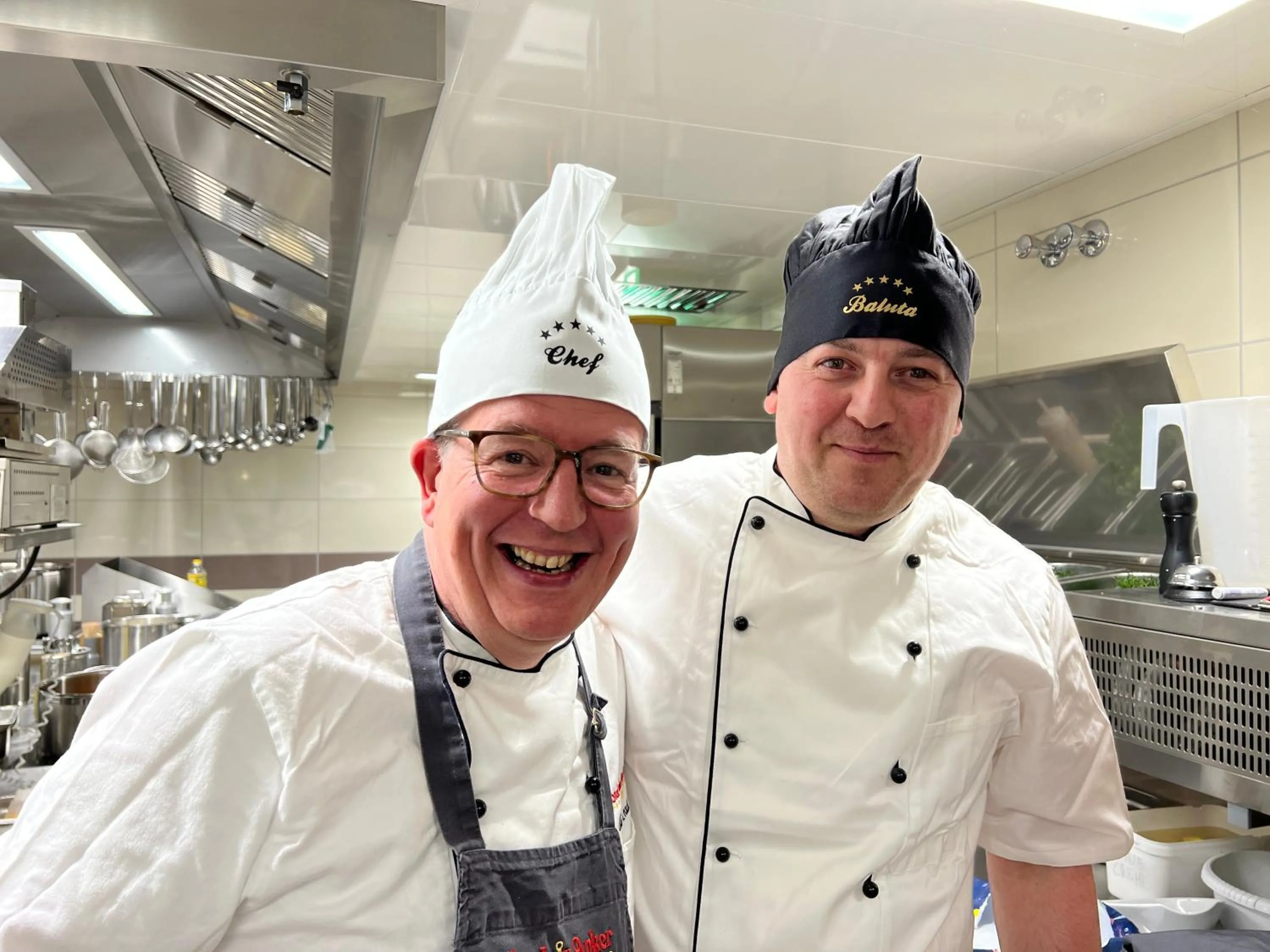 People in Hotel Zum Anker-THULLs Restaurant