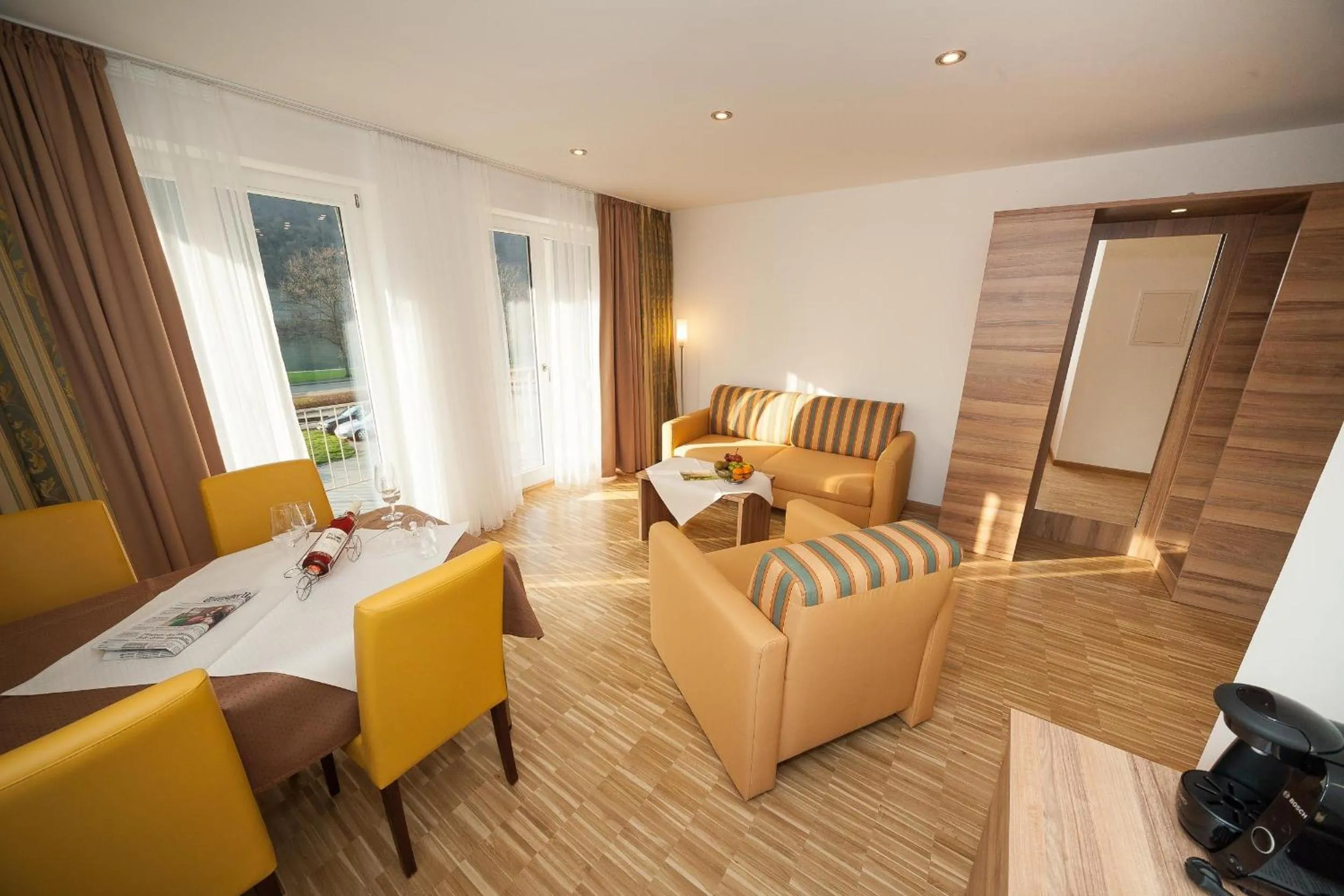 TV and multimedia in Hotel Zum Anker-THULLs Restaurant