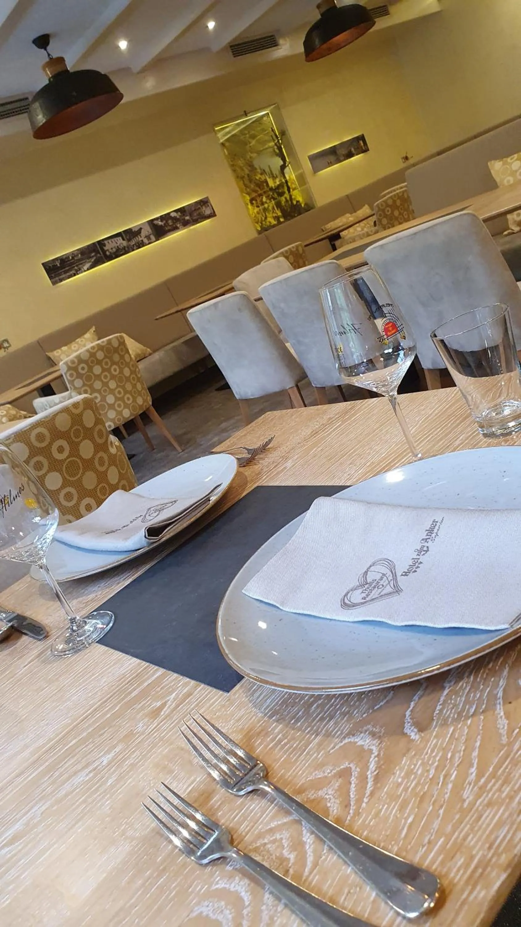 Restaurant/places to eat in Hotel Zum Anker-THULLs Restaurant