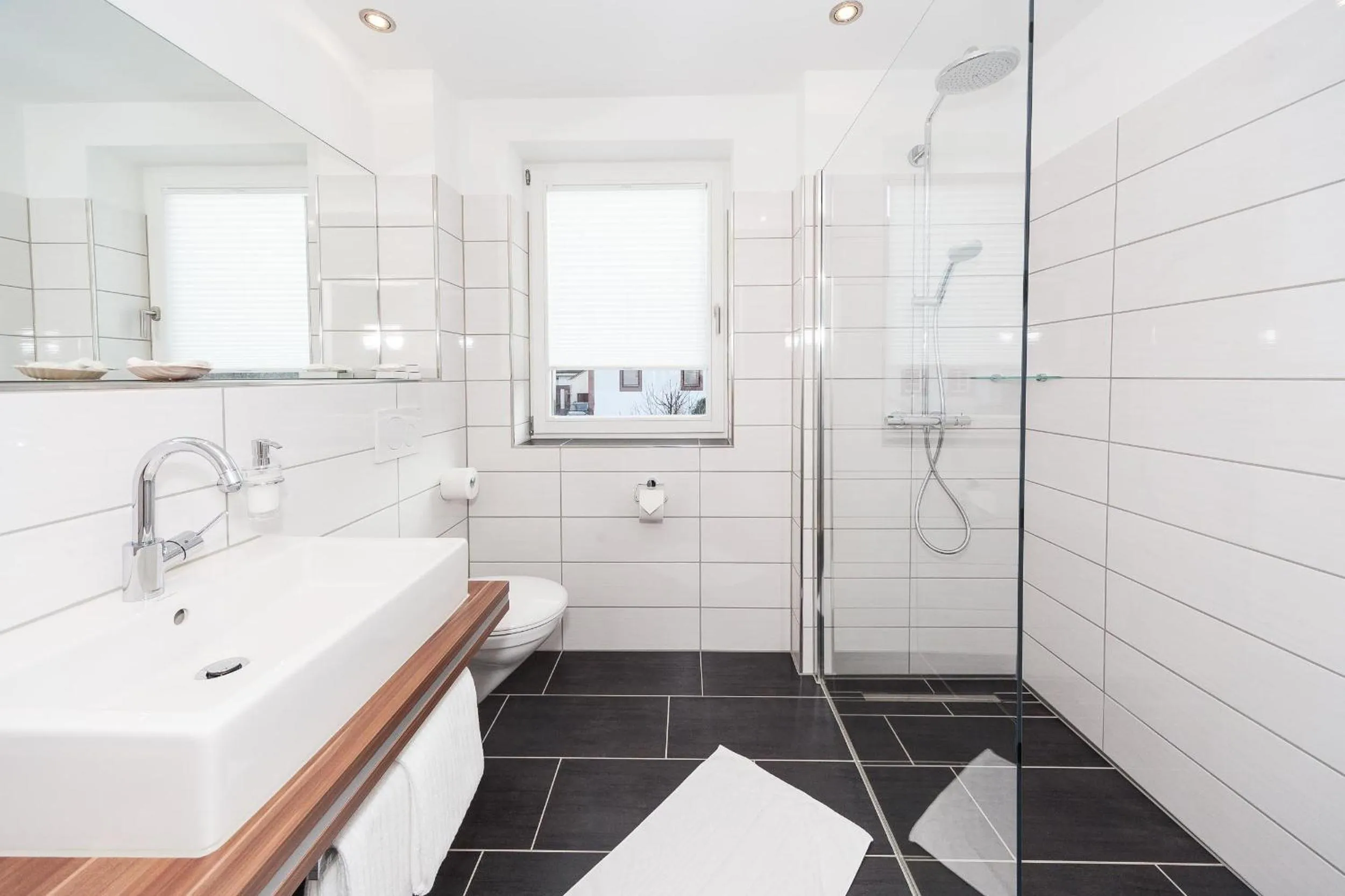 Toilet in Hotel Zum Anker-THULLs Restaurant