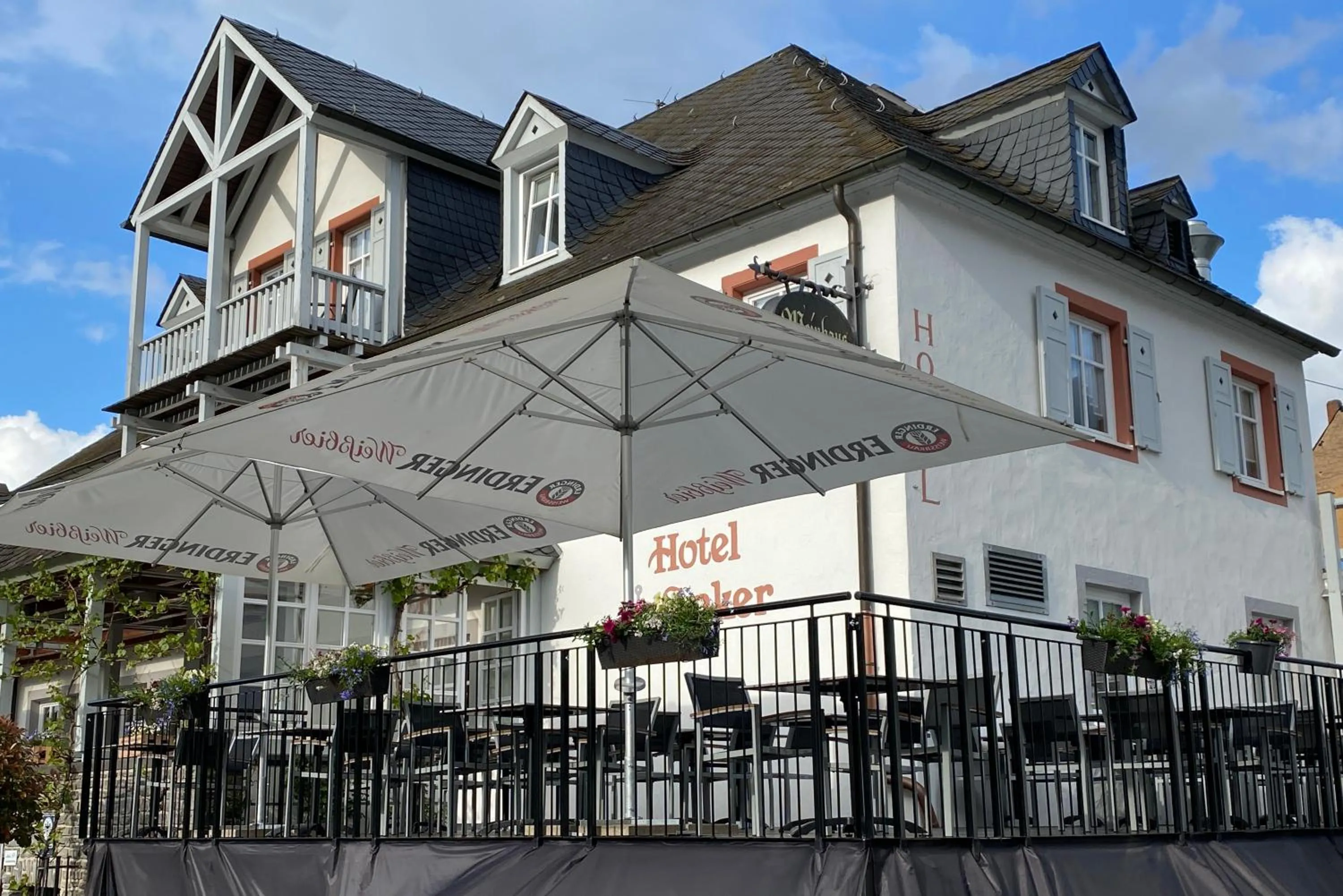 Property building in Hotel Zum Anker-THULLs Restaurant