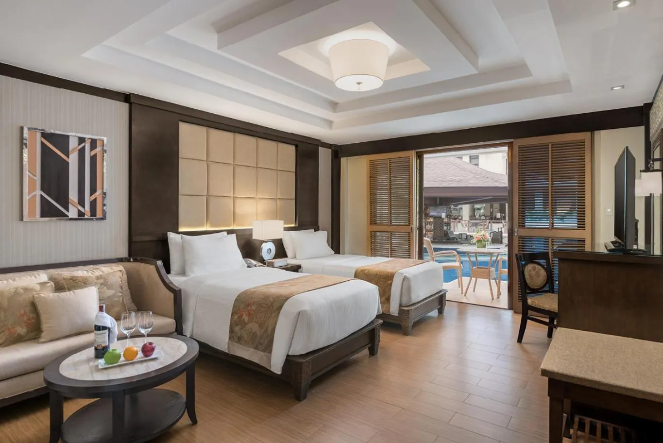 Bed in Henann Lagoon Resort