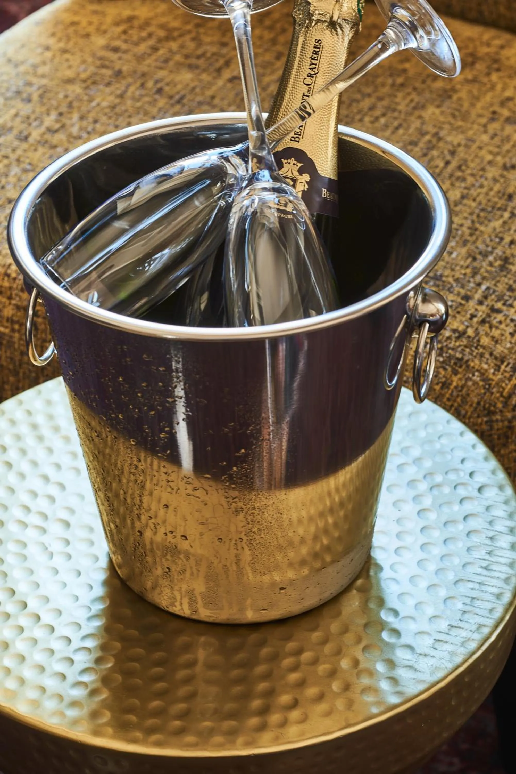 Food and drinks in Hôtel Le Versailles