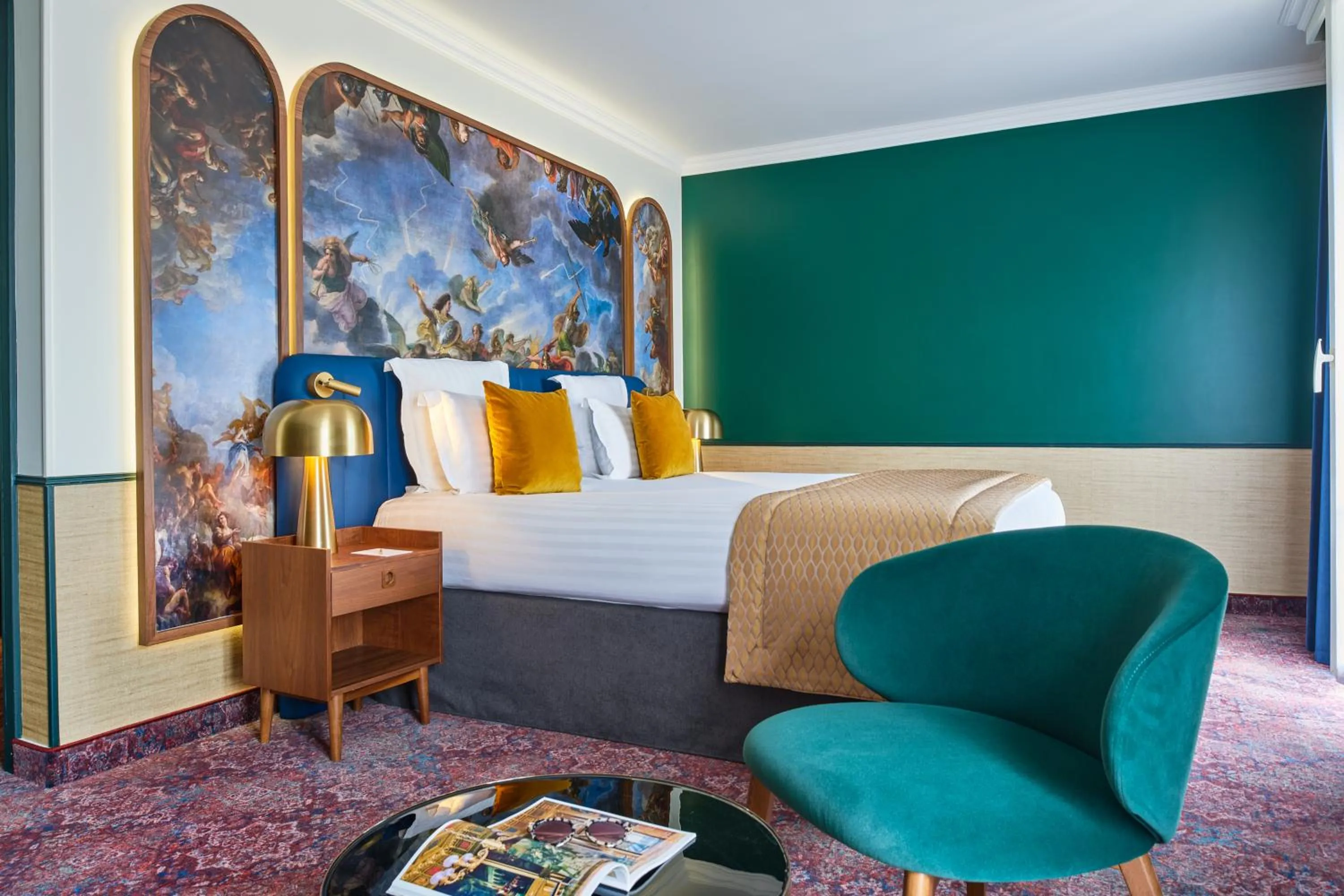 Bed in Hôtel Le Versailles