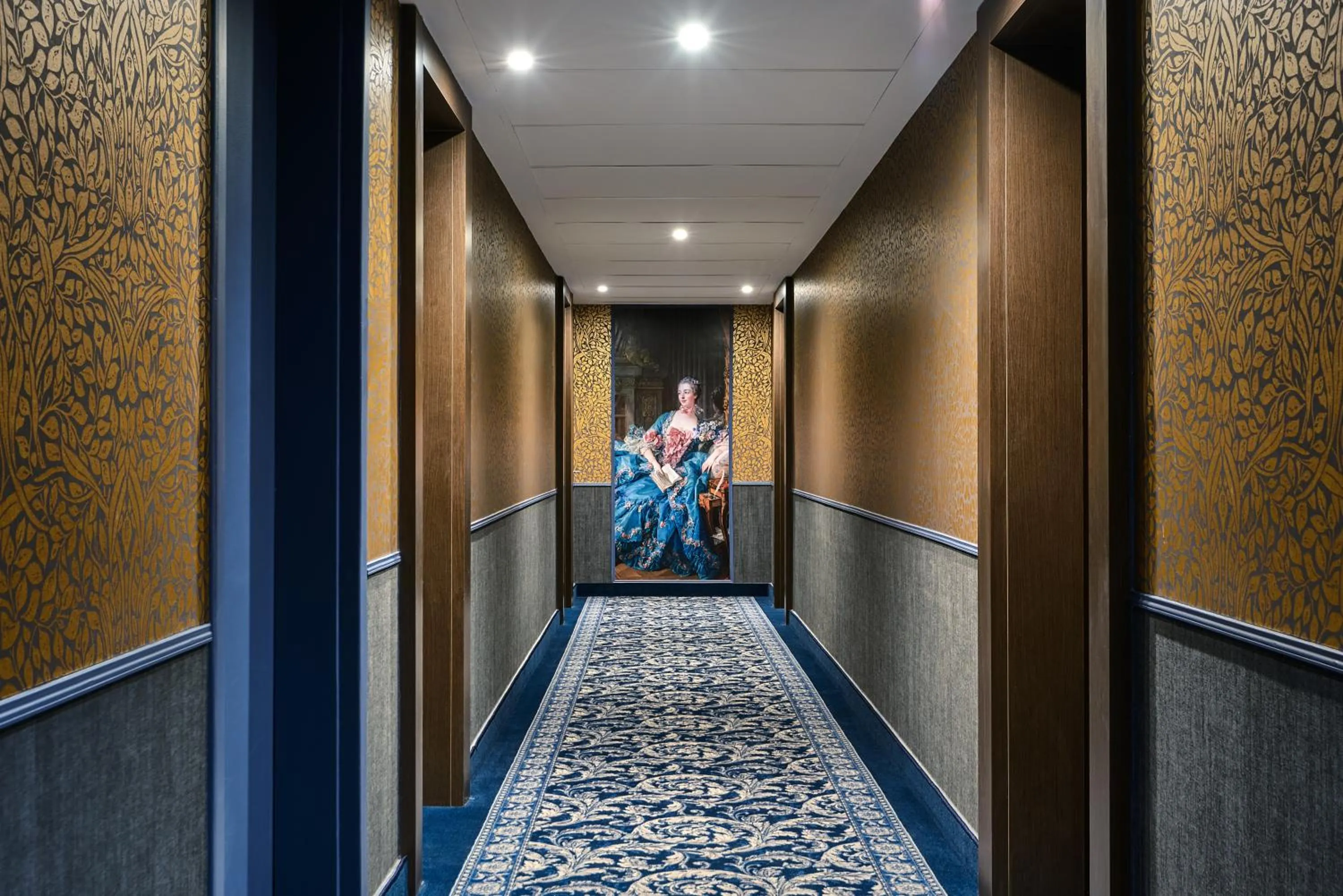 Decorative detail in Hôtel Le Versailles