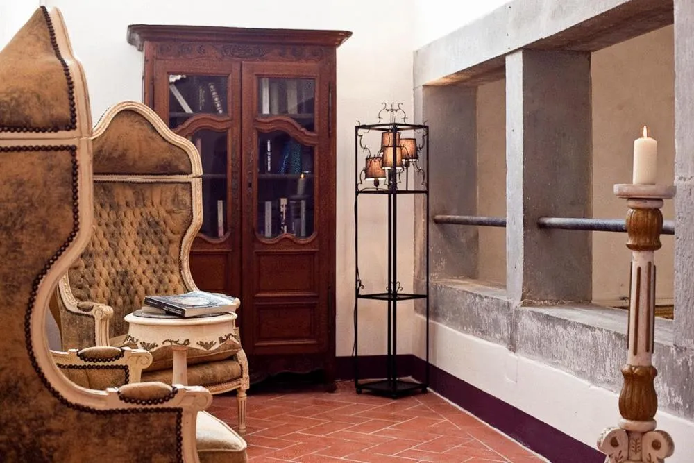 Decorative detail in Hotel San Miniato