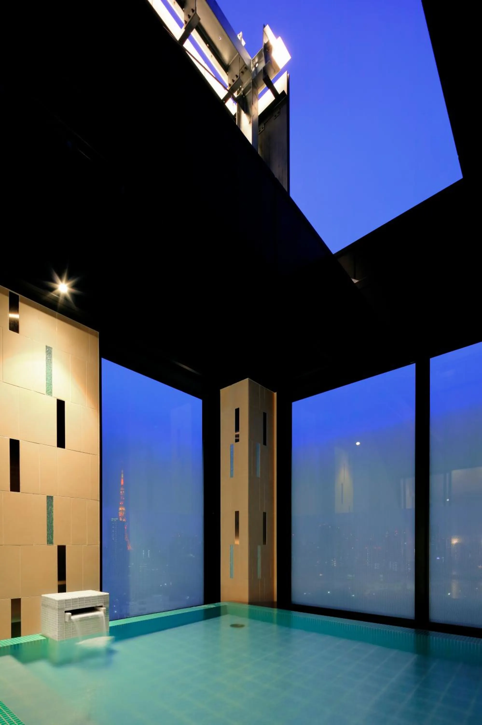 Open Air Bath in Candeo Hotels Tokyo Roppongi