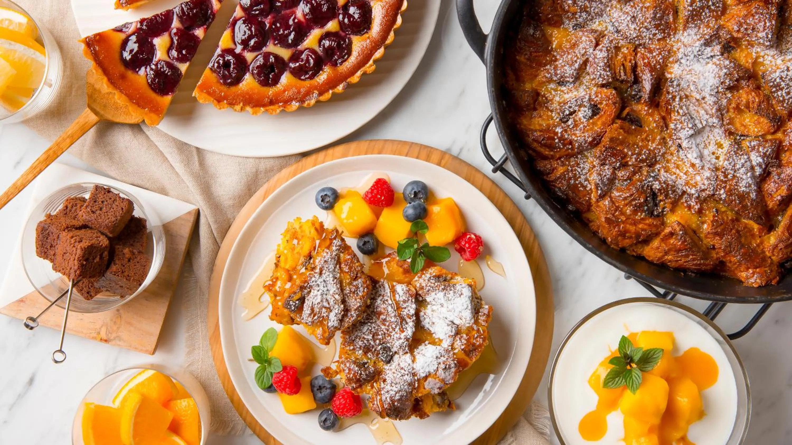 Buffet breakfast in Candeo Hotels Tokyo Roppongi