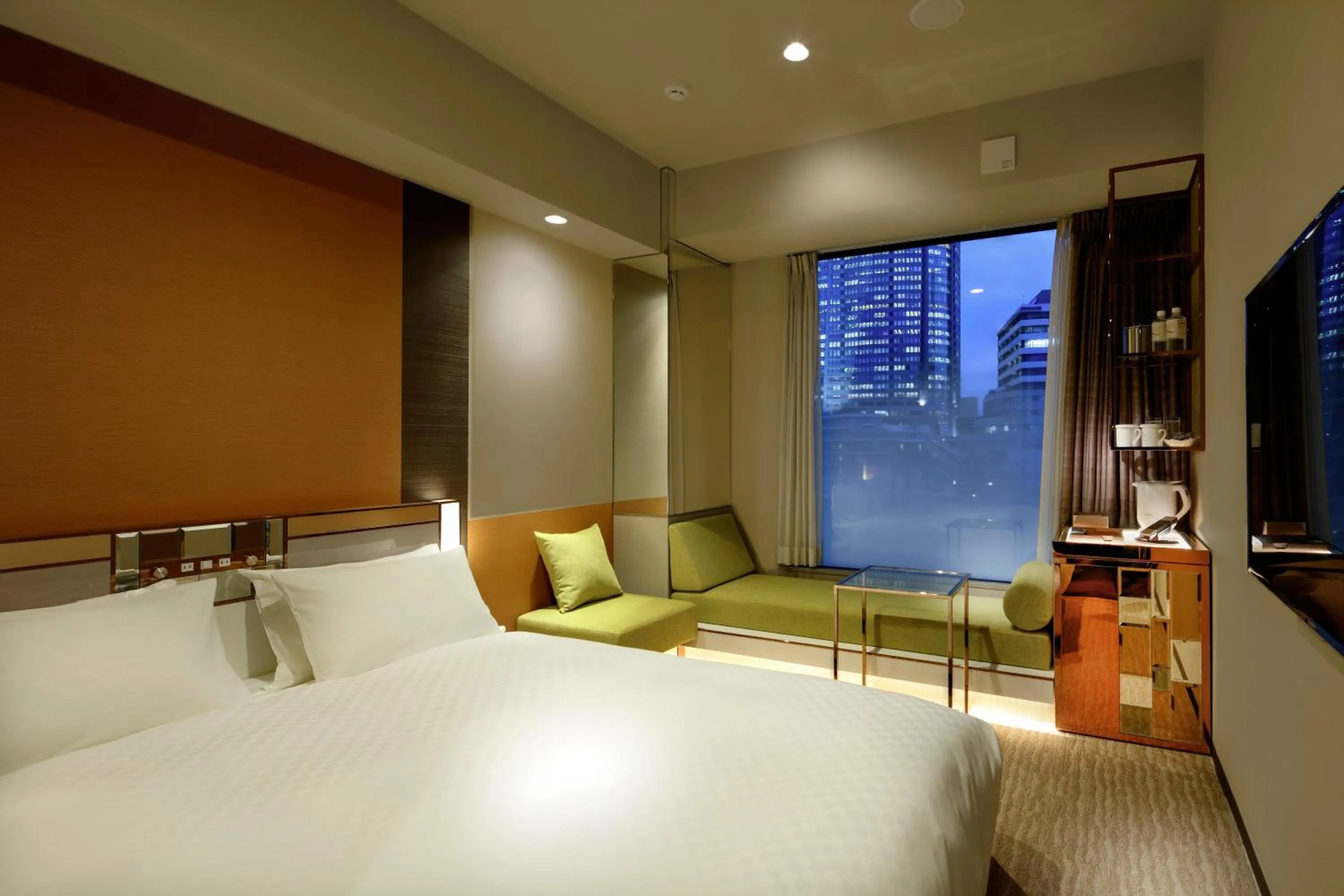 Photo of the whole room, Bed in Candeo Hotels Tokyo Roppongi