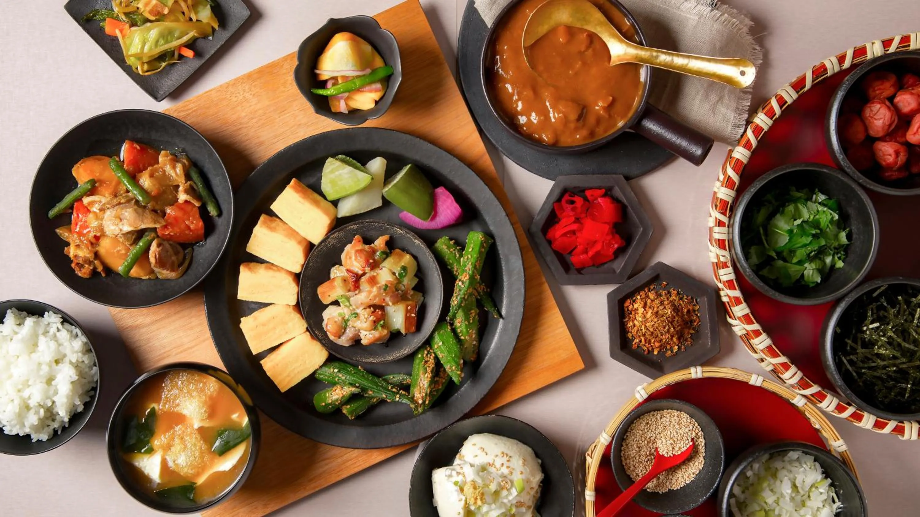 Buffet breakfast in Candeo Hotels Tokyo Roppongi