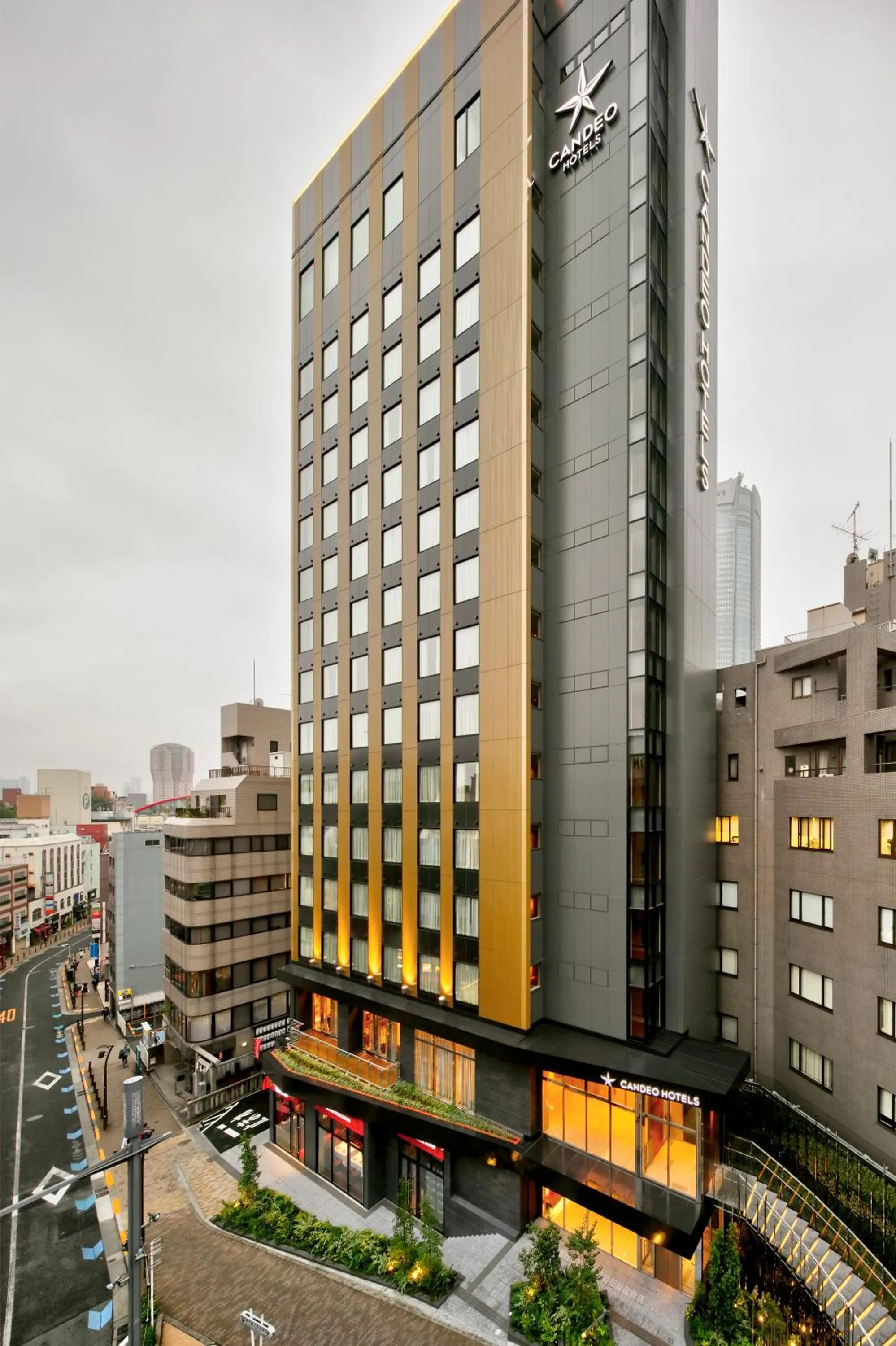 Property building in Candeo Hotels Tokyo Roppongi