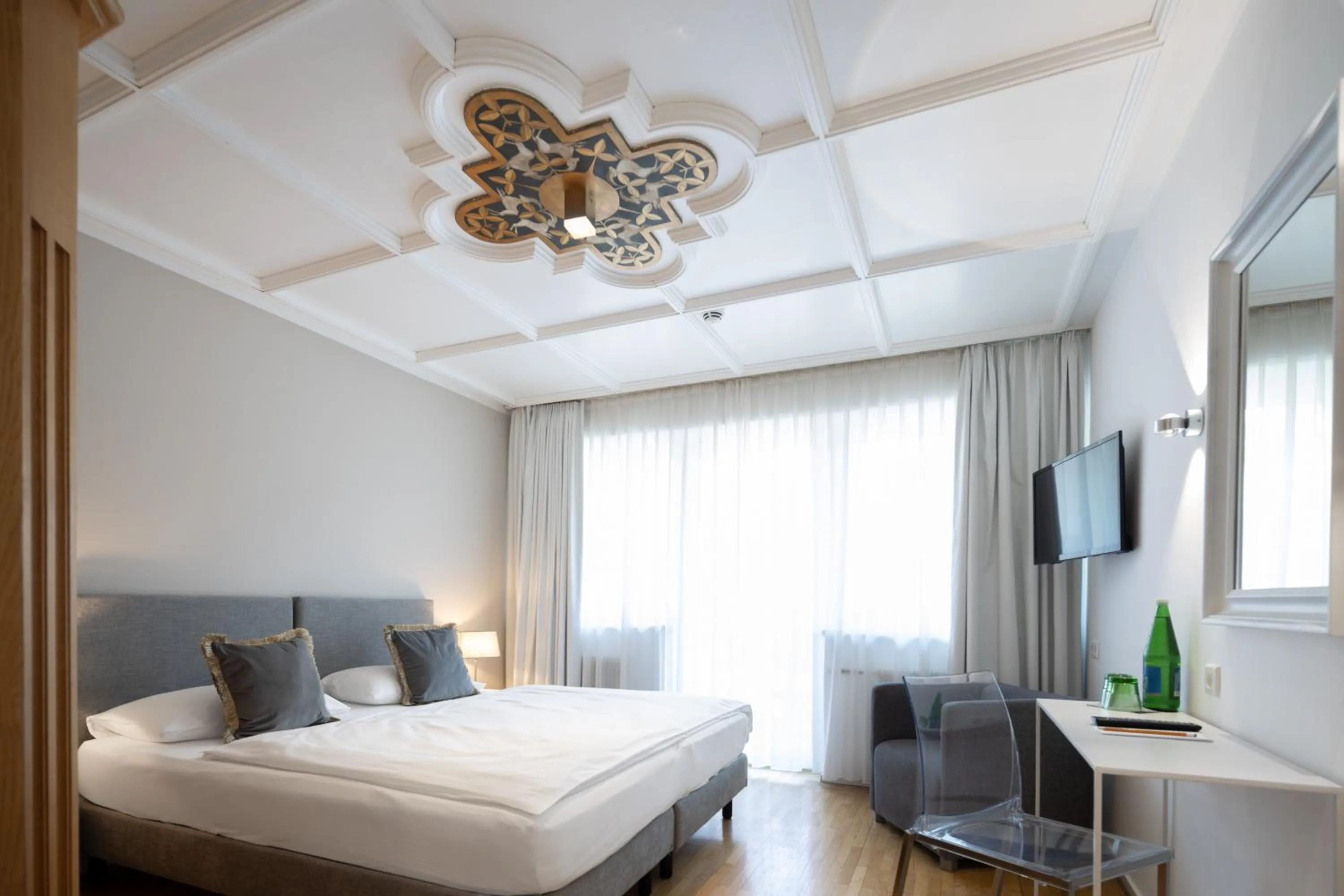 Bed in Q! Hotel Maria Theresia