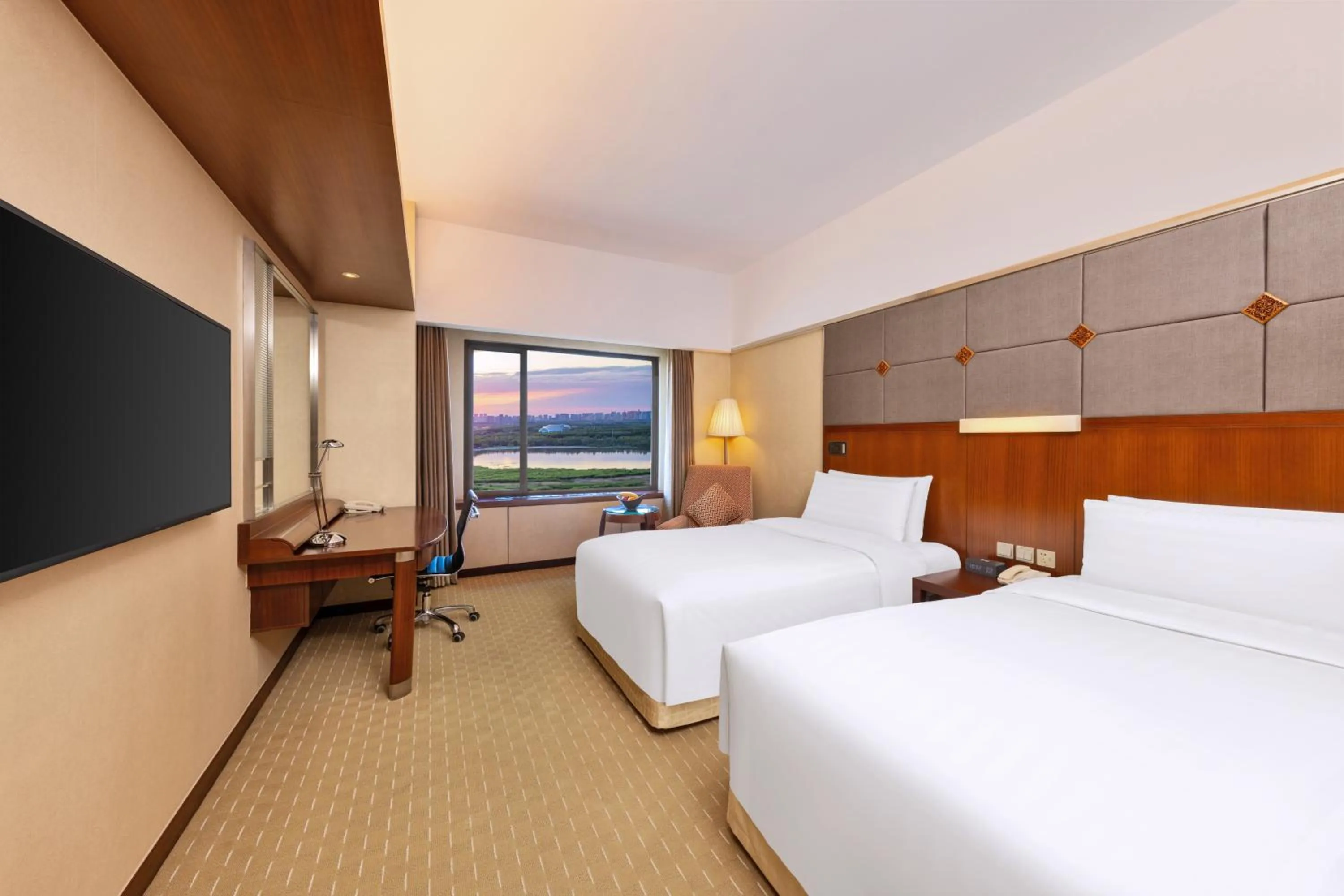 Bed in Shangri-La Harbin