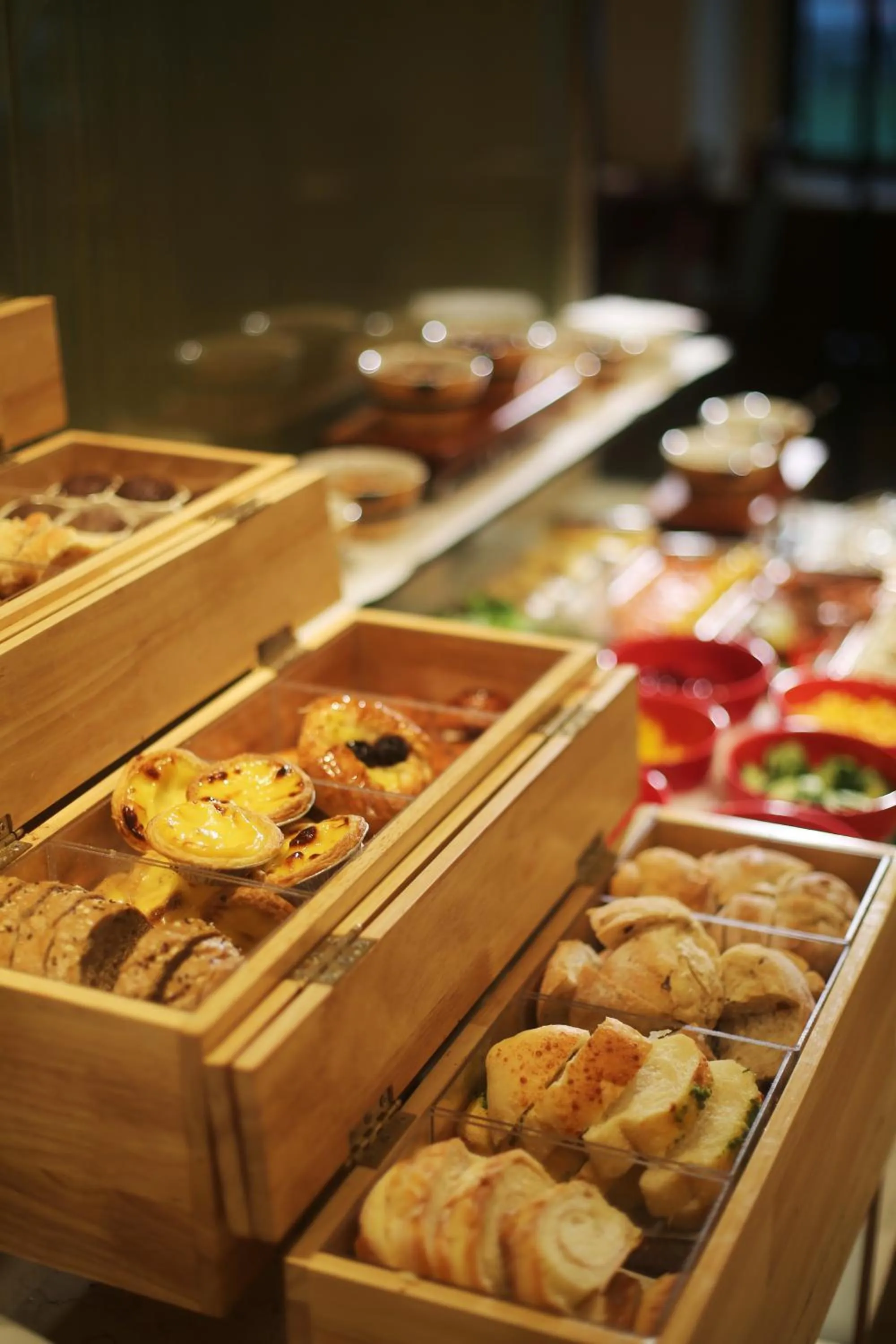 Buffet breakfast in Shangri-La Harbin