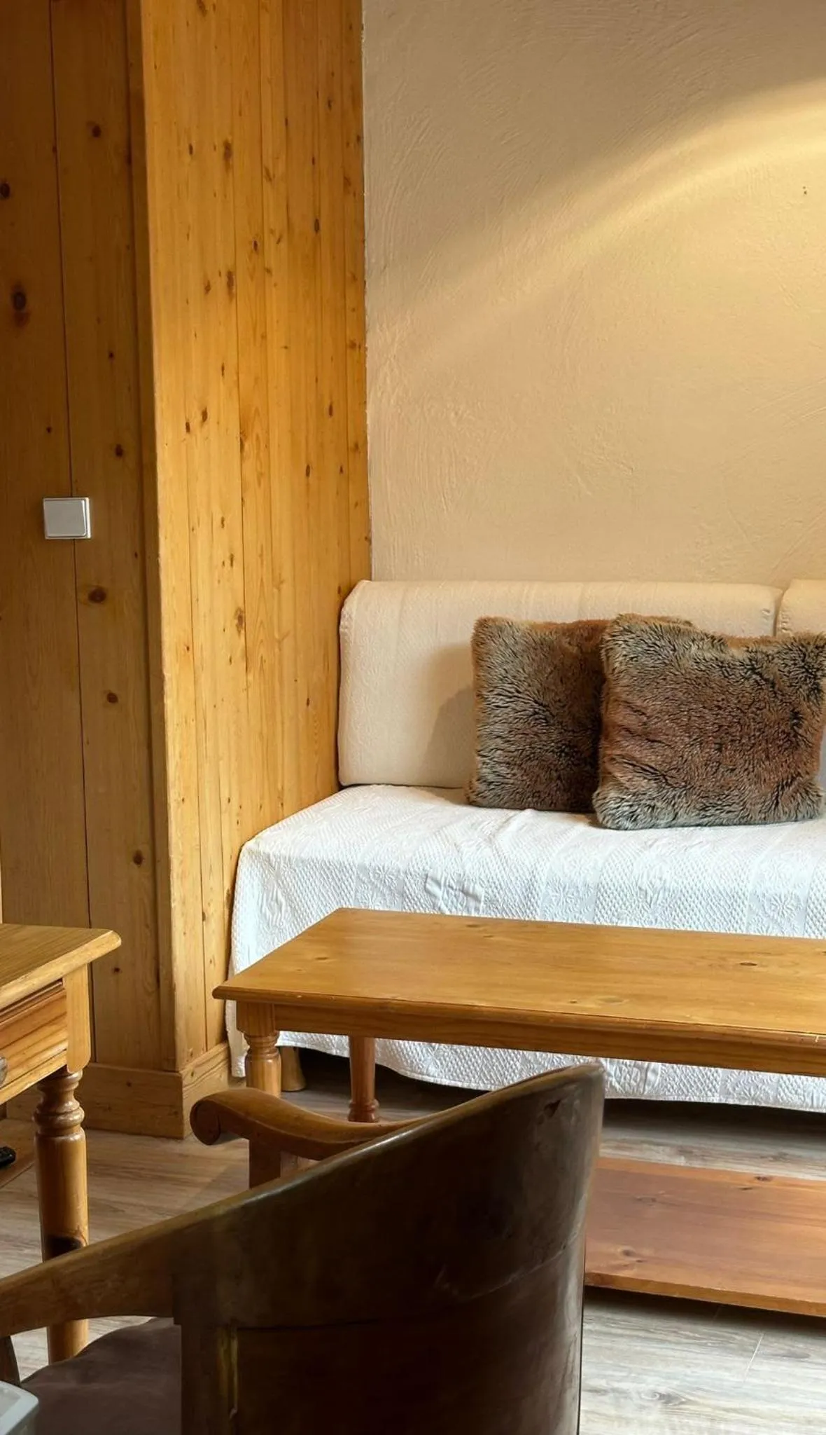 Seating area, Bed in Hôtel Le Jeu de Paume