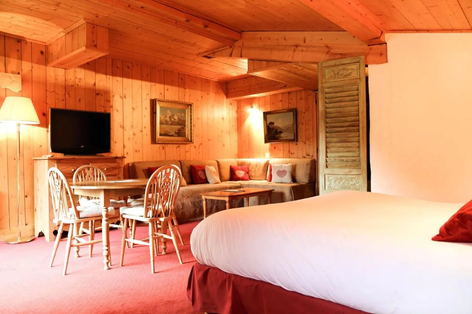 TV and multimedia, Bed in Hôtel Le Jeu de Paume