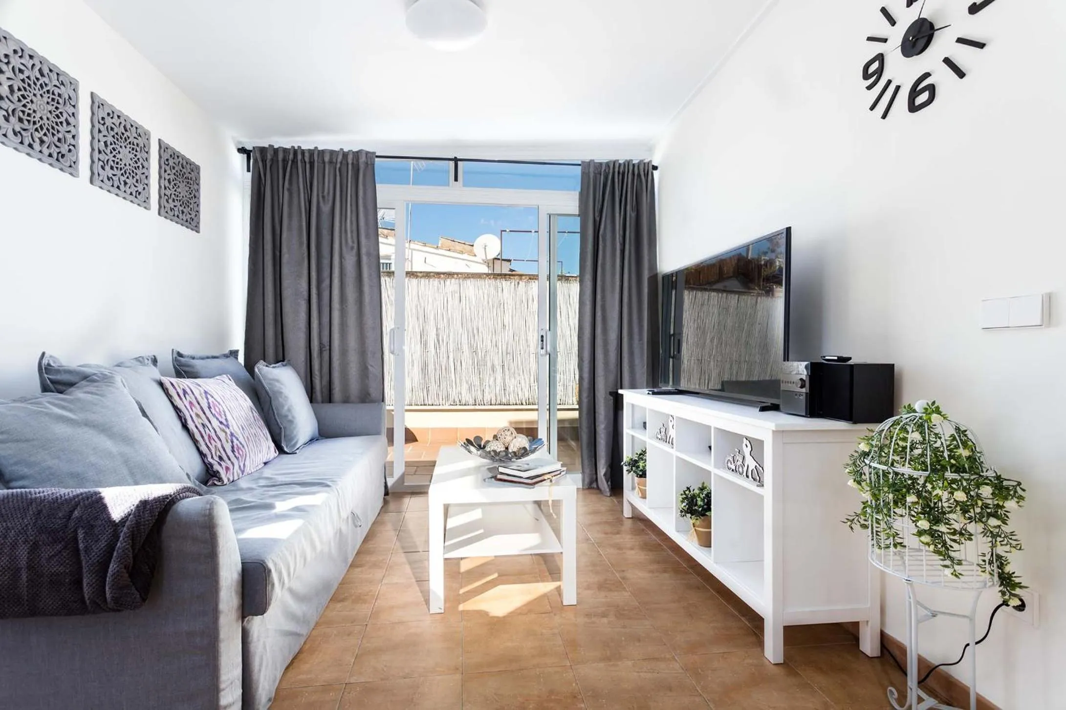 Communal lounge/ TV room in Mallorca Suites - Turismo de Interior