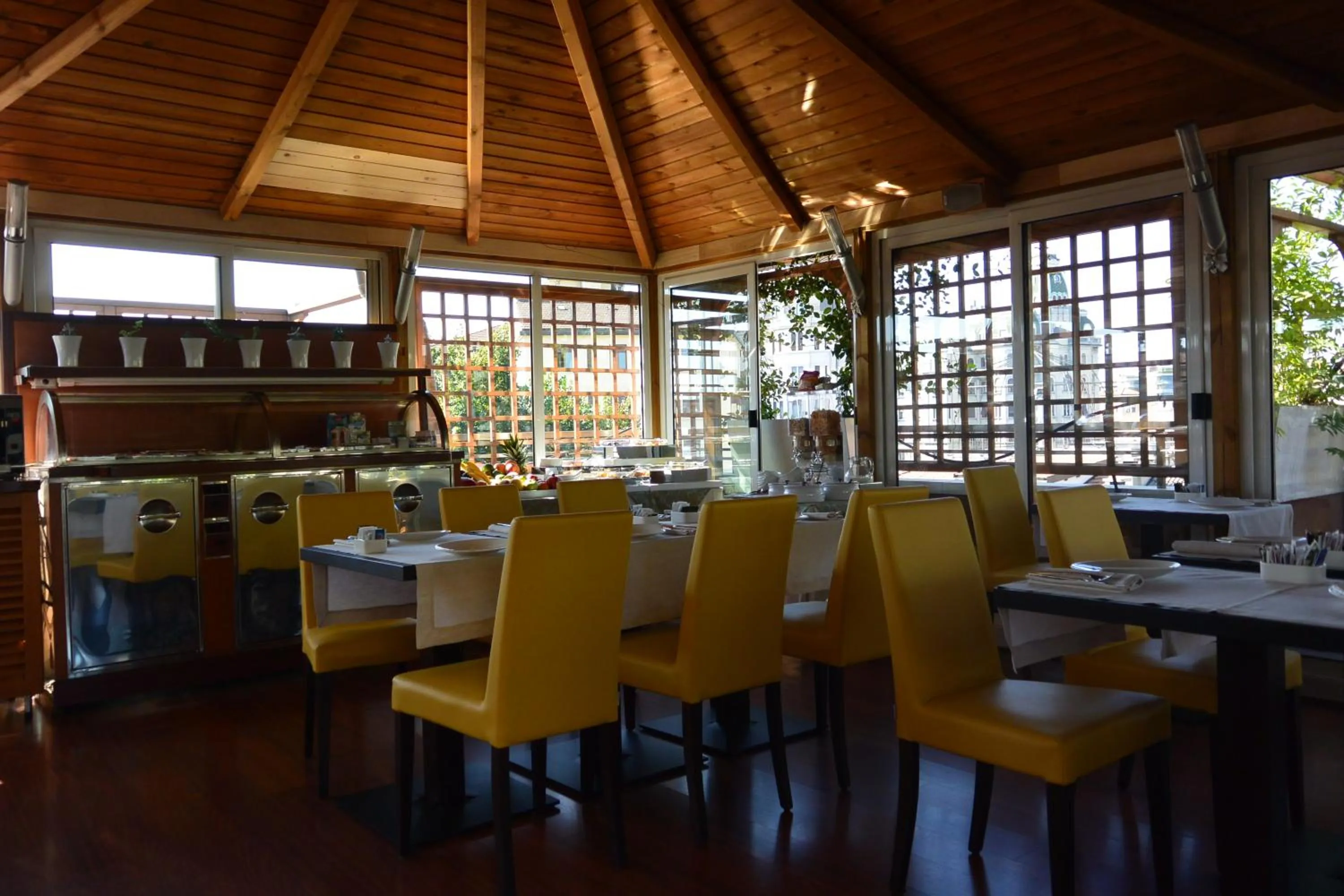 Restaurant/places to eat in Hotel Metrò