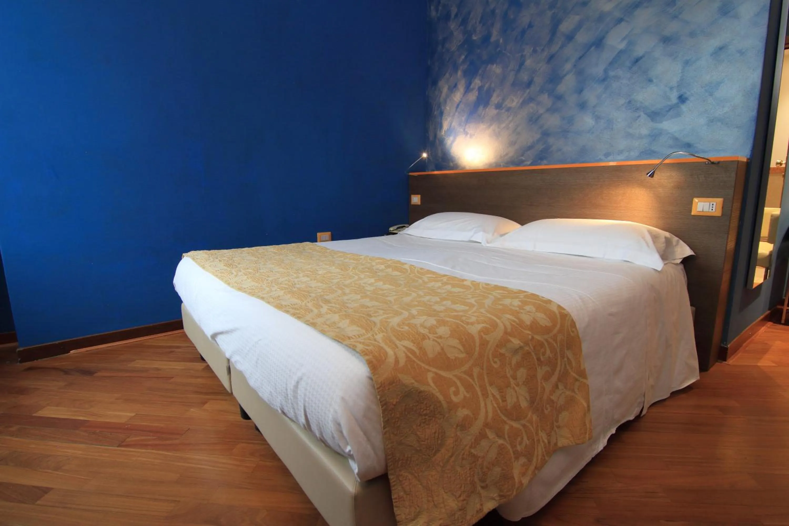 Bedroom, Bed in Hotel Metrò