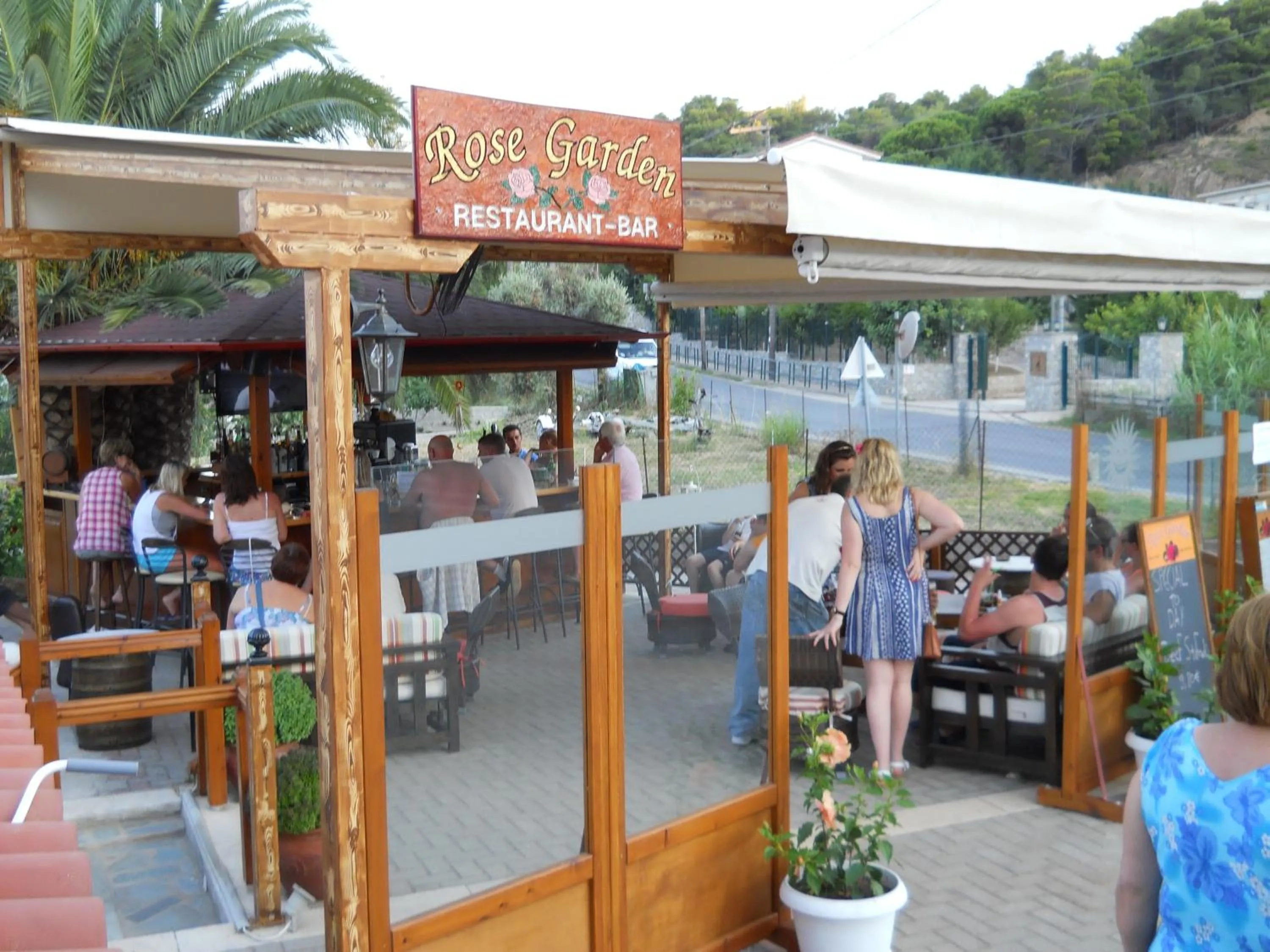 Day in Vontzos Hotel