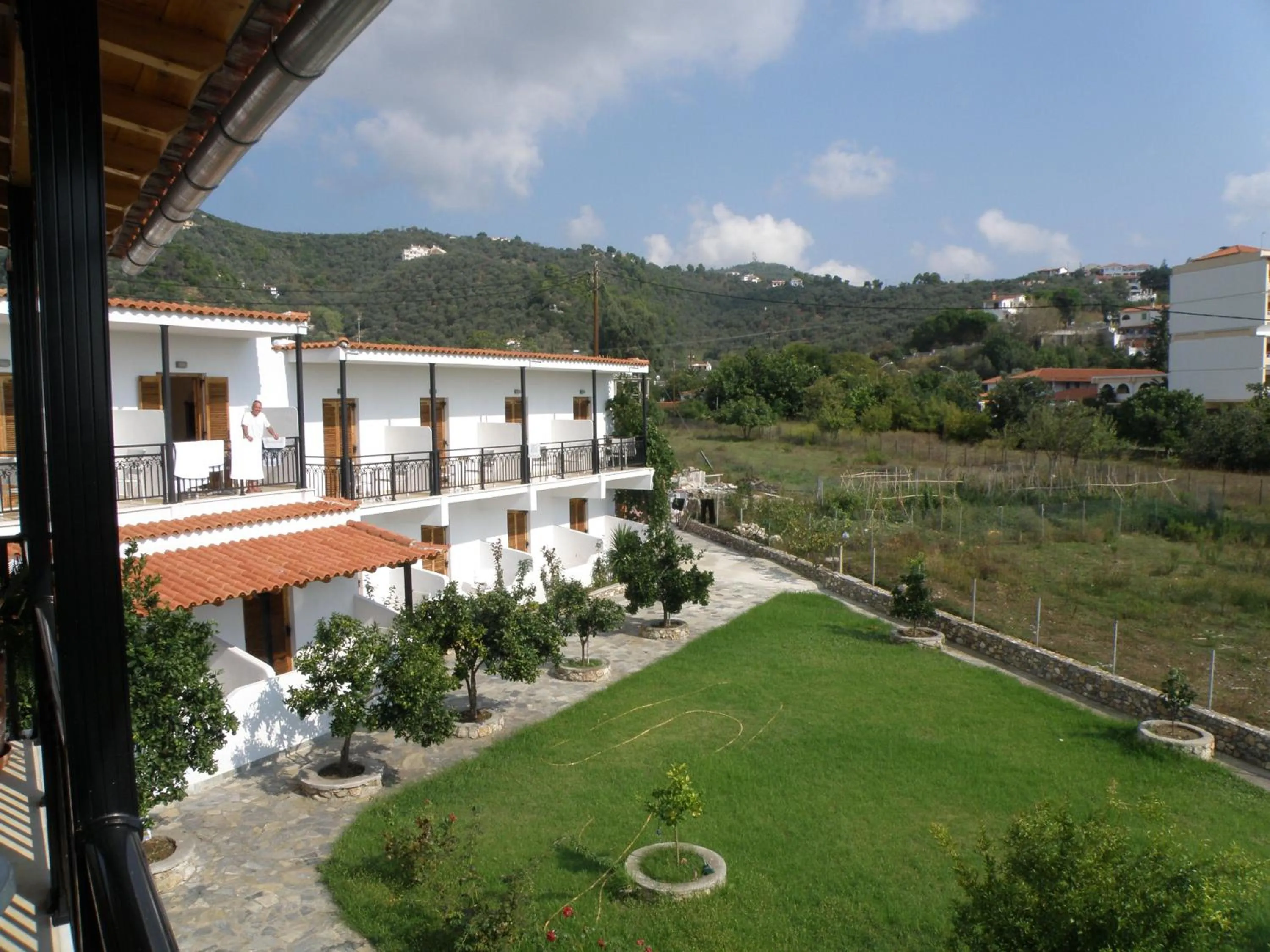 Day in Vontzos Hotel