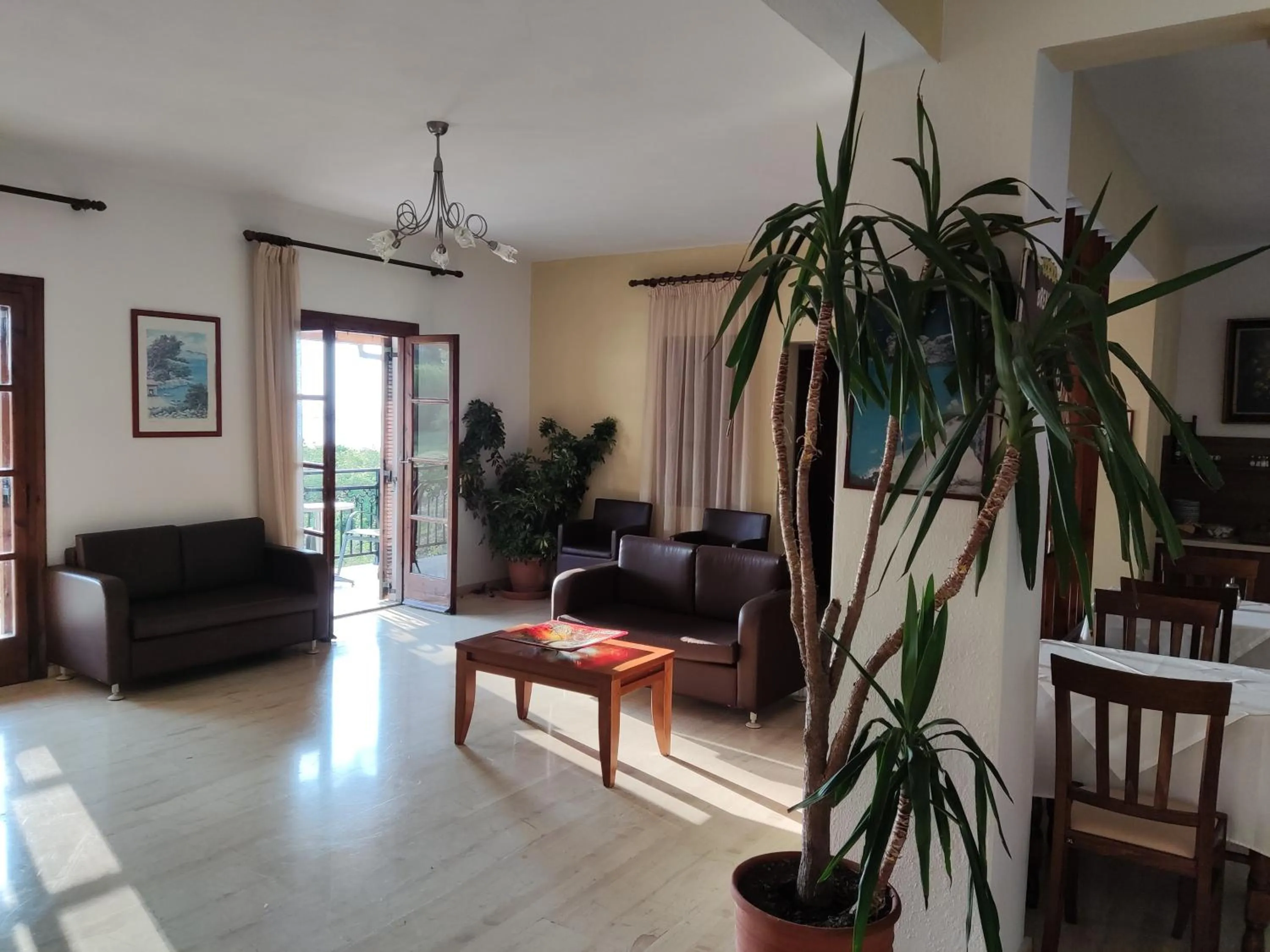 Breakfast in Vontzos Hotel