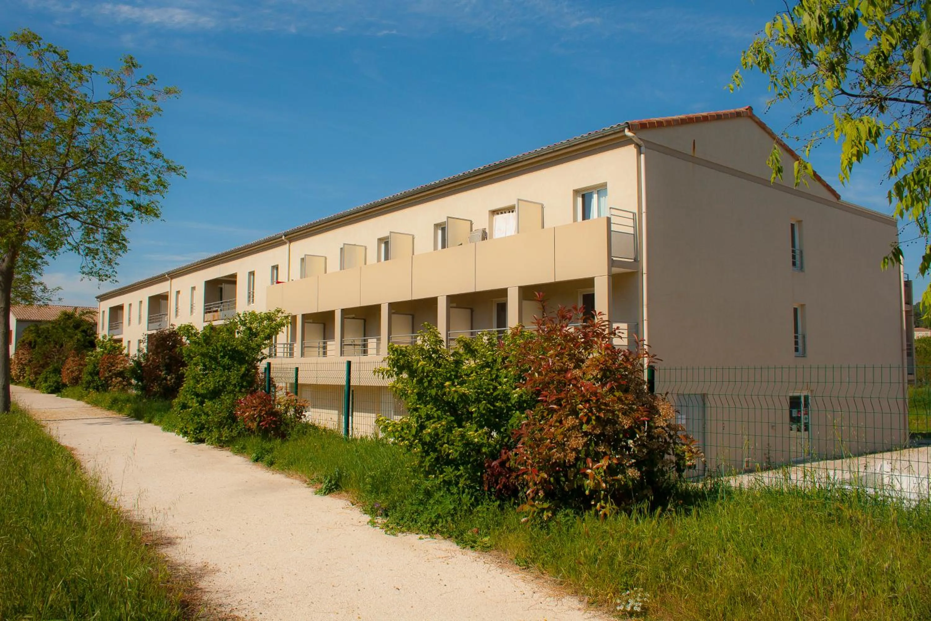 Property building in La Résidence Des Oliviers