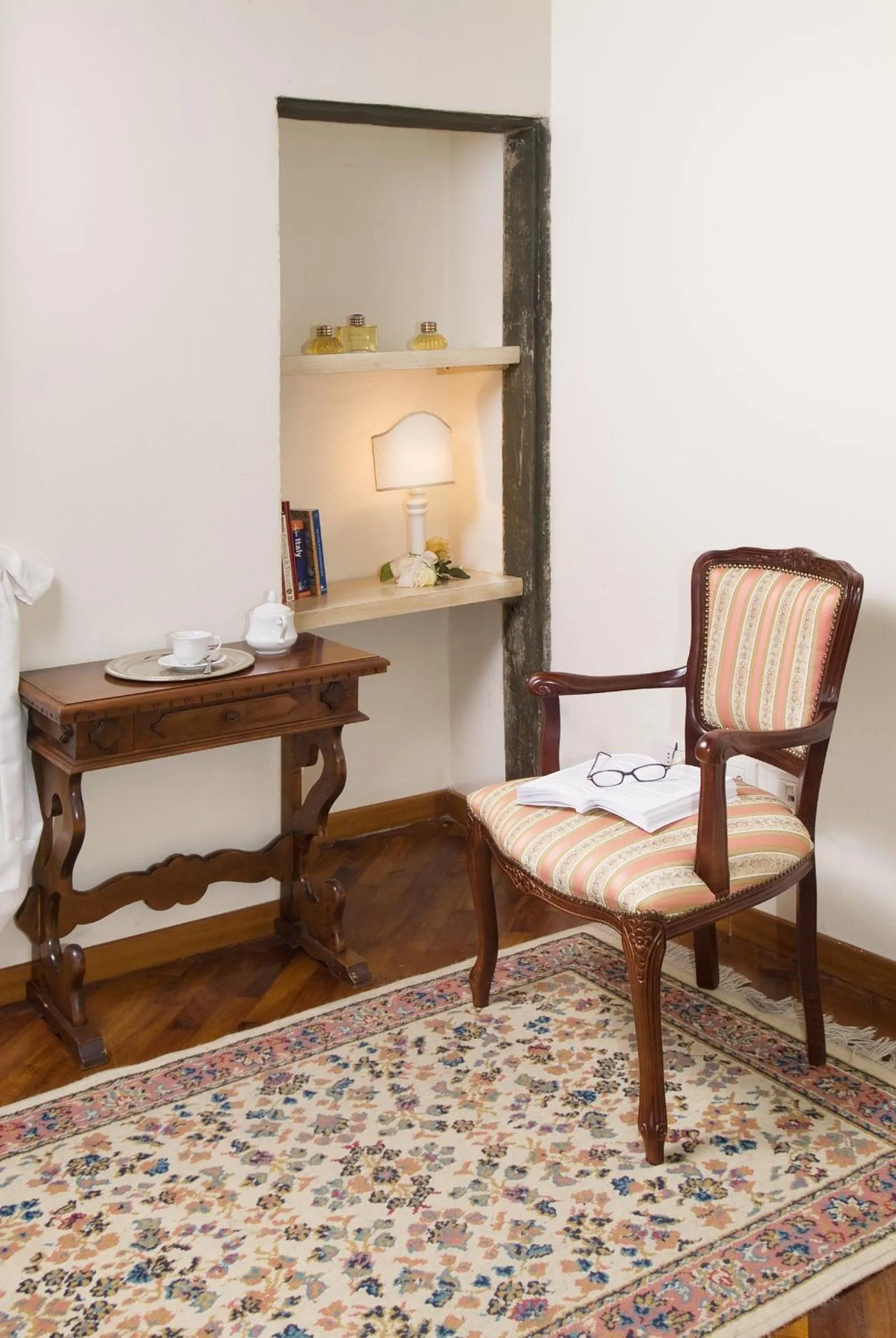 Bedroom in Accademia Residence