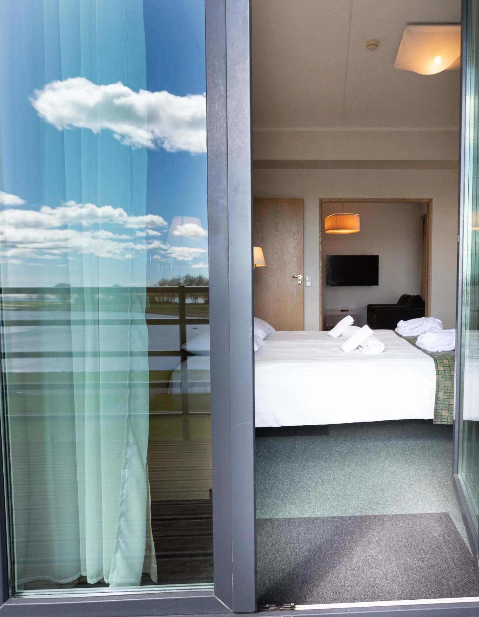 Balcony/Terrace, Bed in Meri Seaside Hotel & SPA