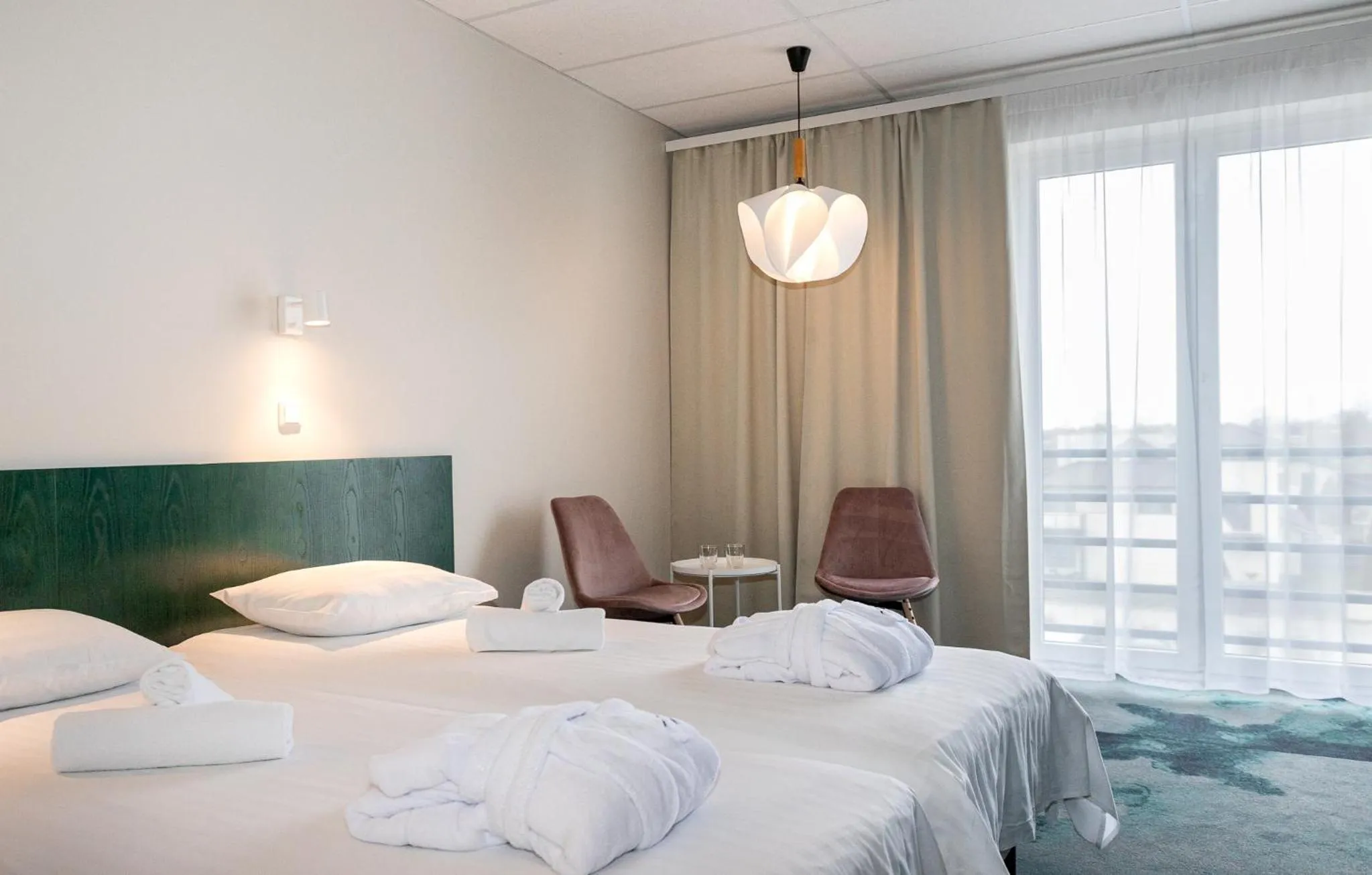 Bed in Meri Seaside Hotel & SPA