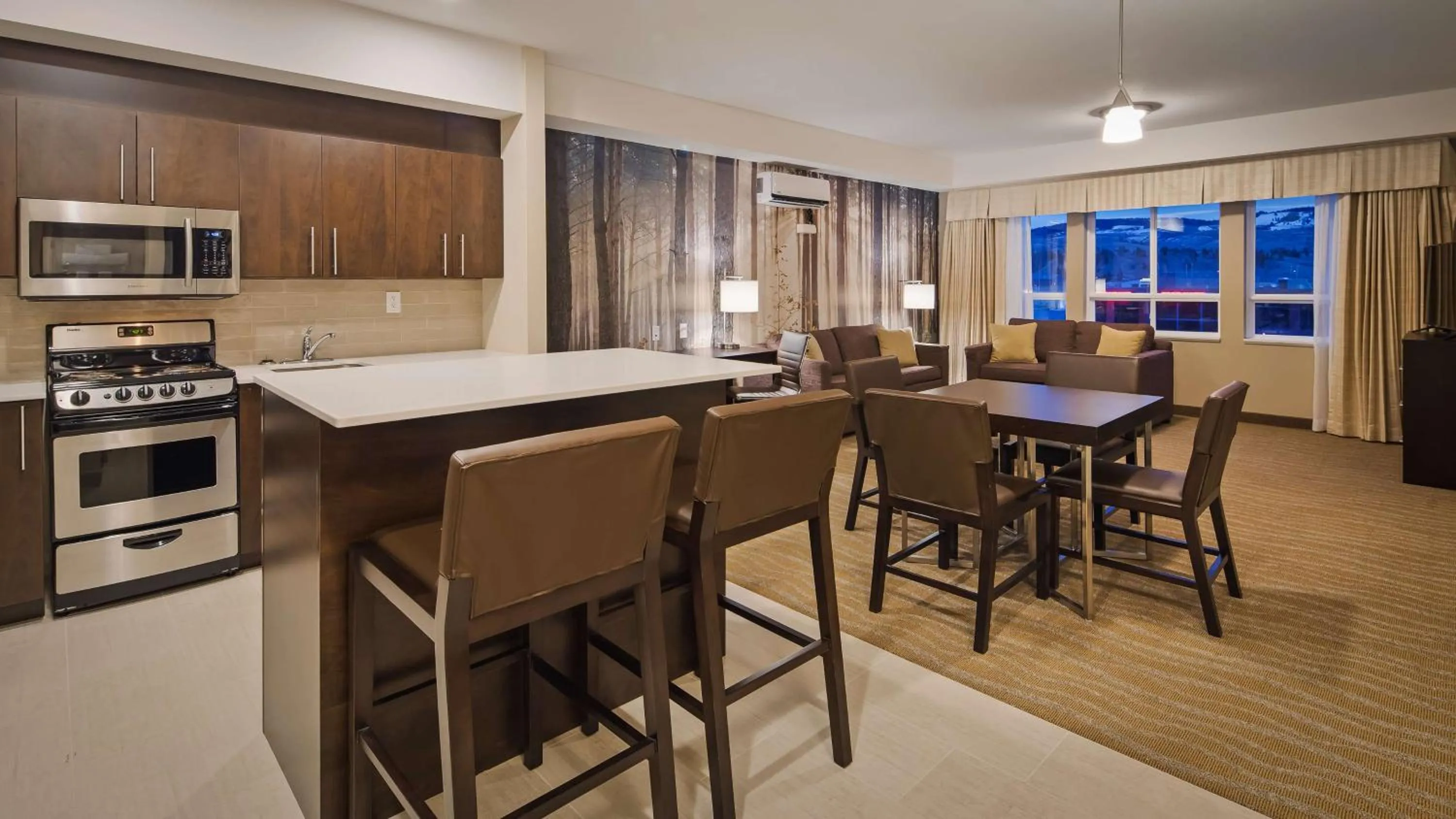 Photo of the whole room in Best Western Plus Merritt Hotel