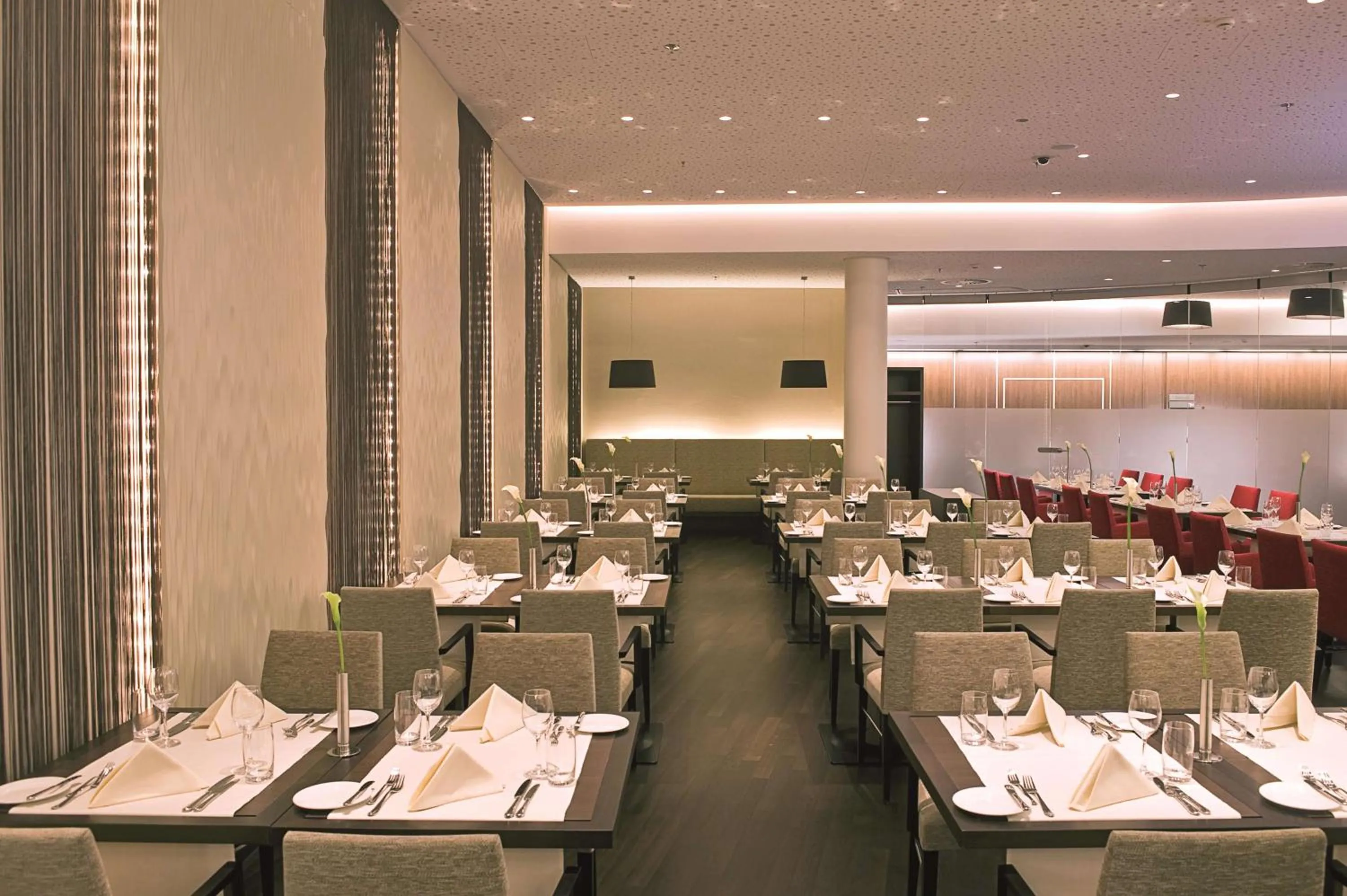 Restaurant/places to eat in NH Collection Dresden Altmarkt