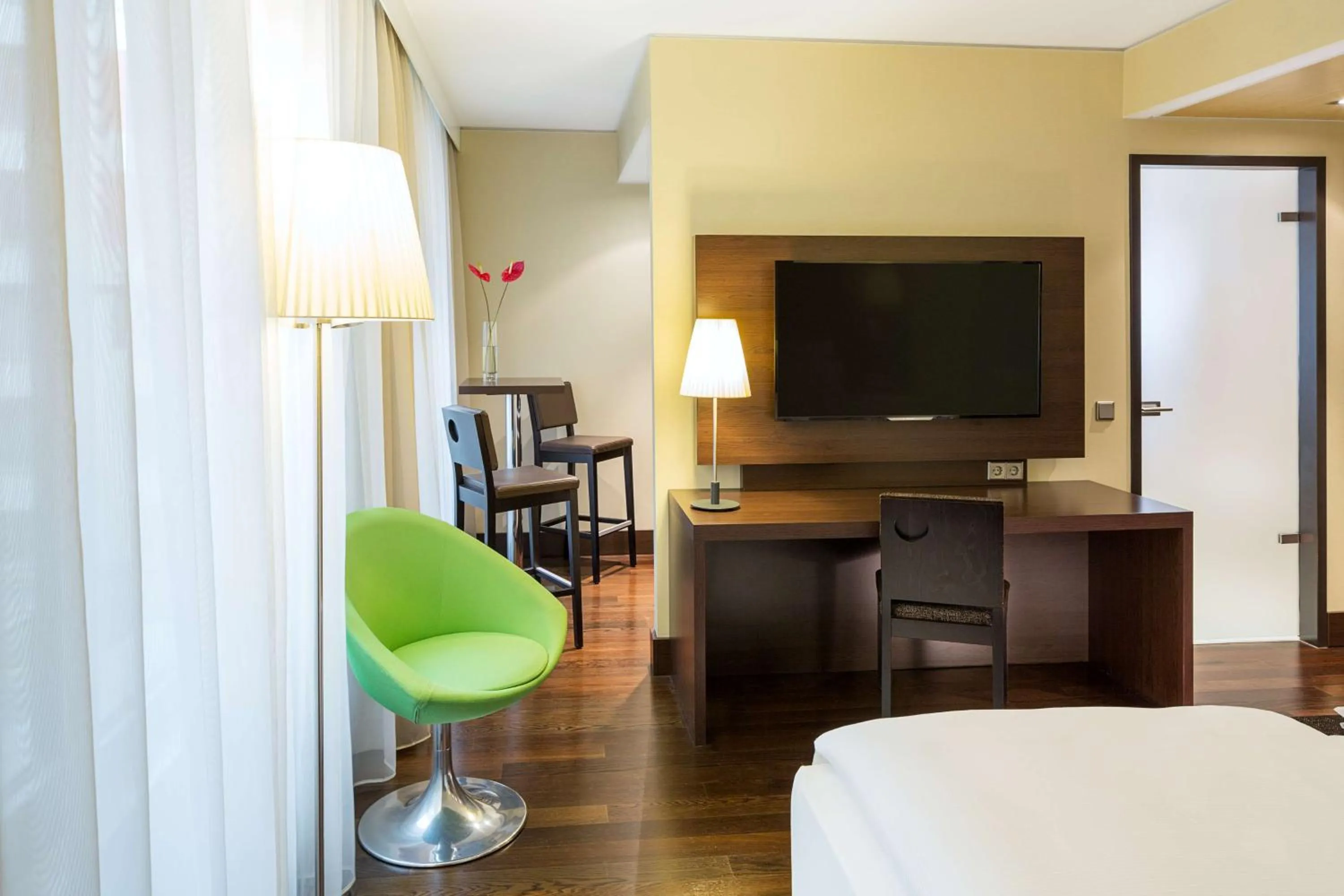 Bedroom, Bed in NH Collection Dresden Altmarkt